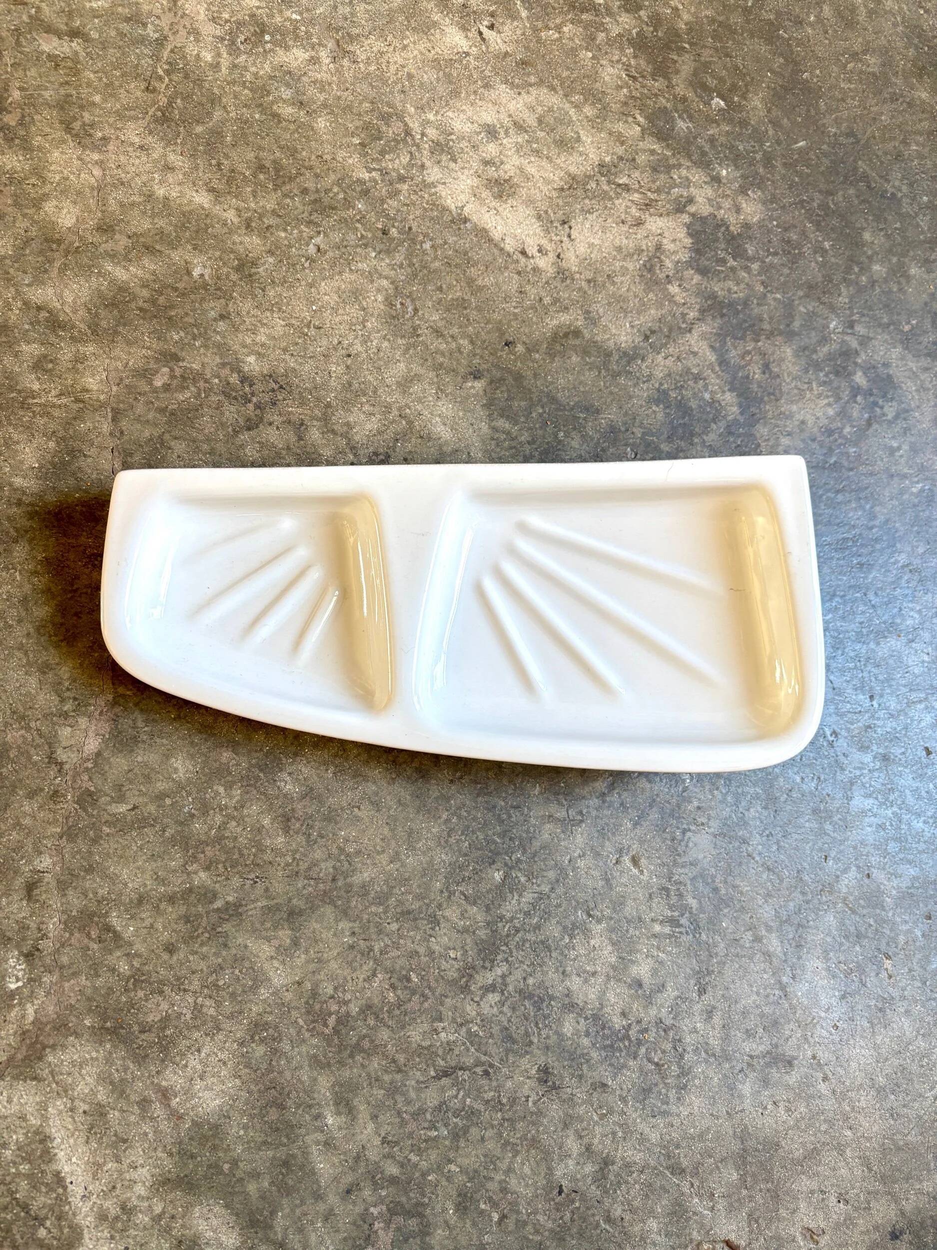 White earthenware wall-mounted soap dish no. 2