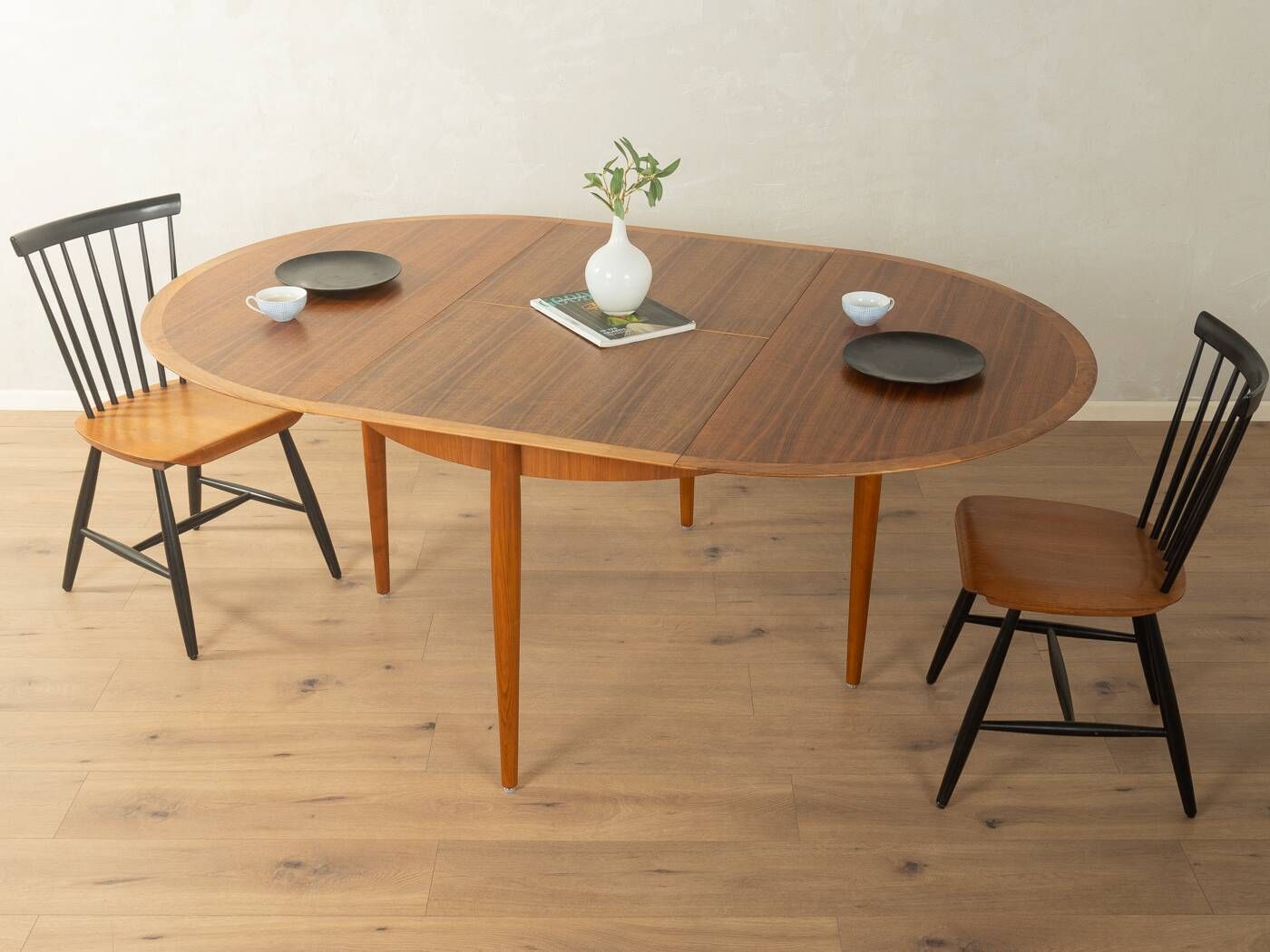 Round butterfly dining table by Lübke, 1960s, teak