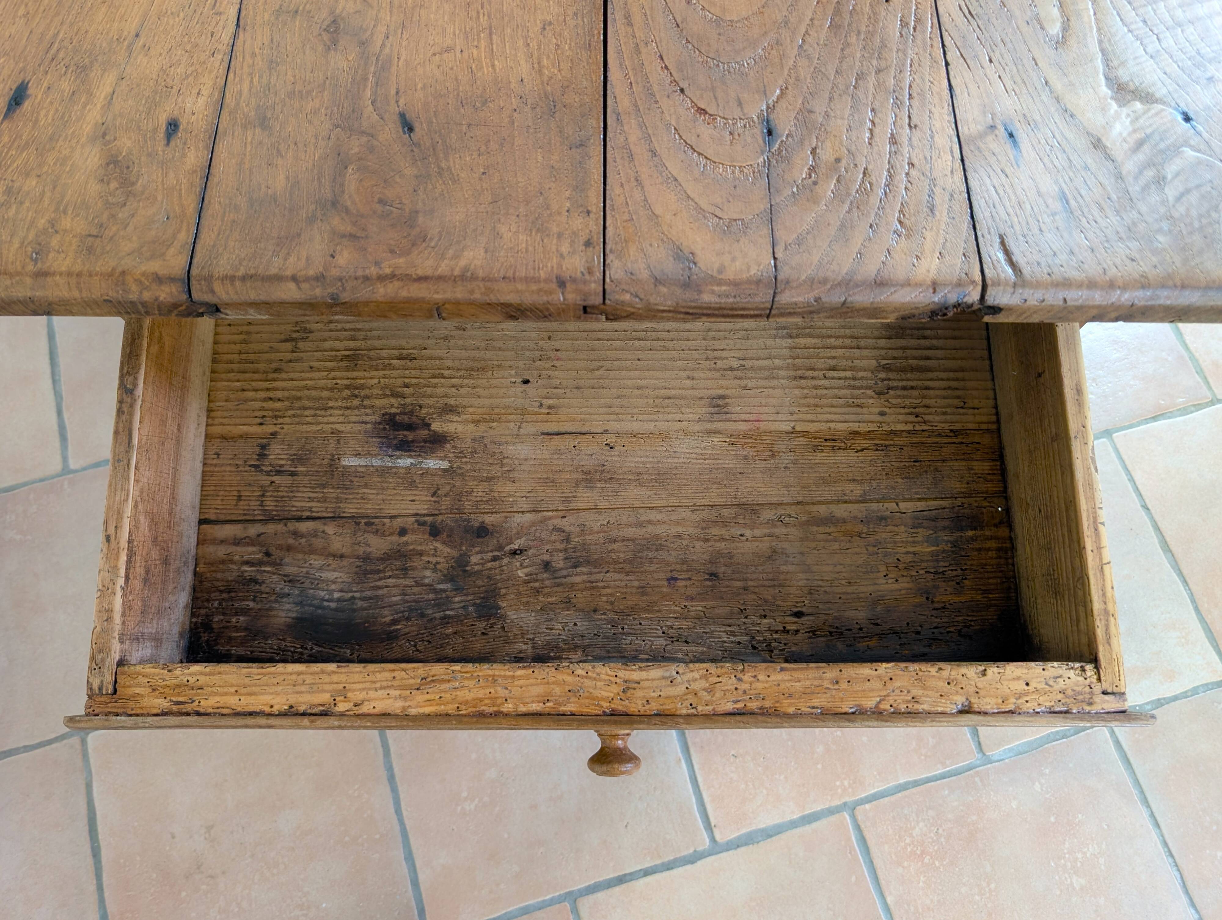 Table basse en chêne