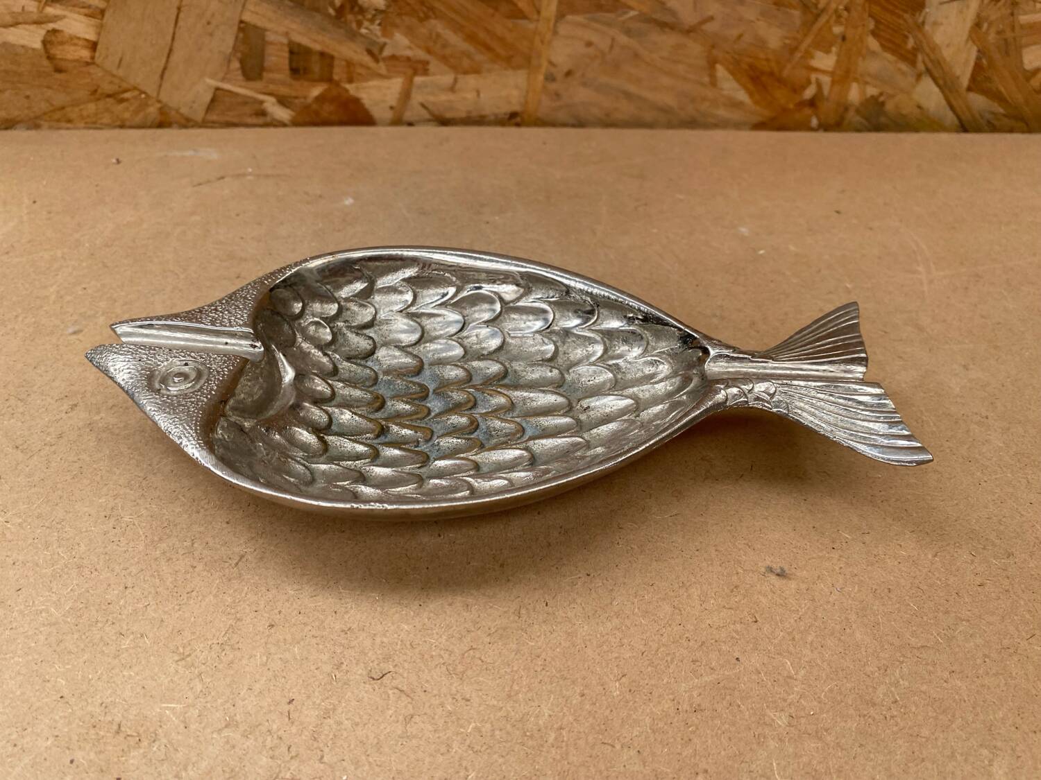 Antique vintage silver metal fish shape ashtray