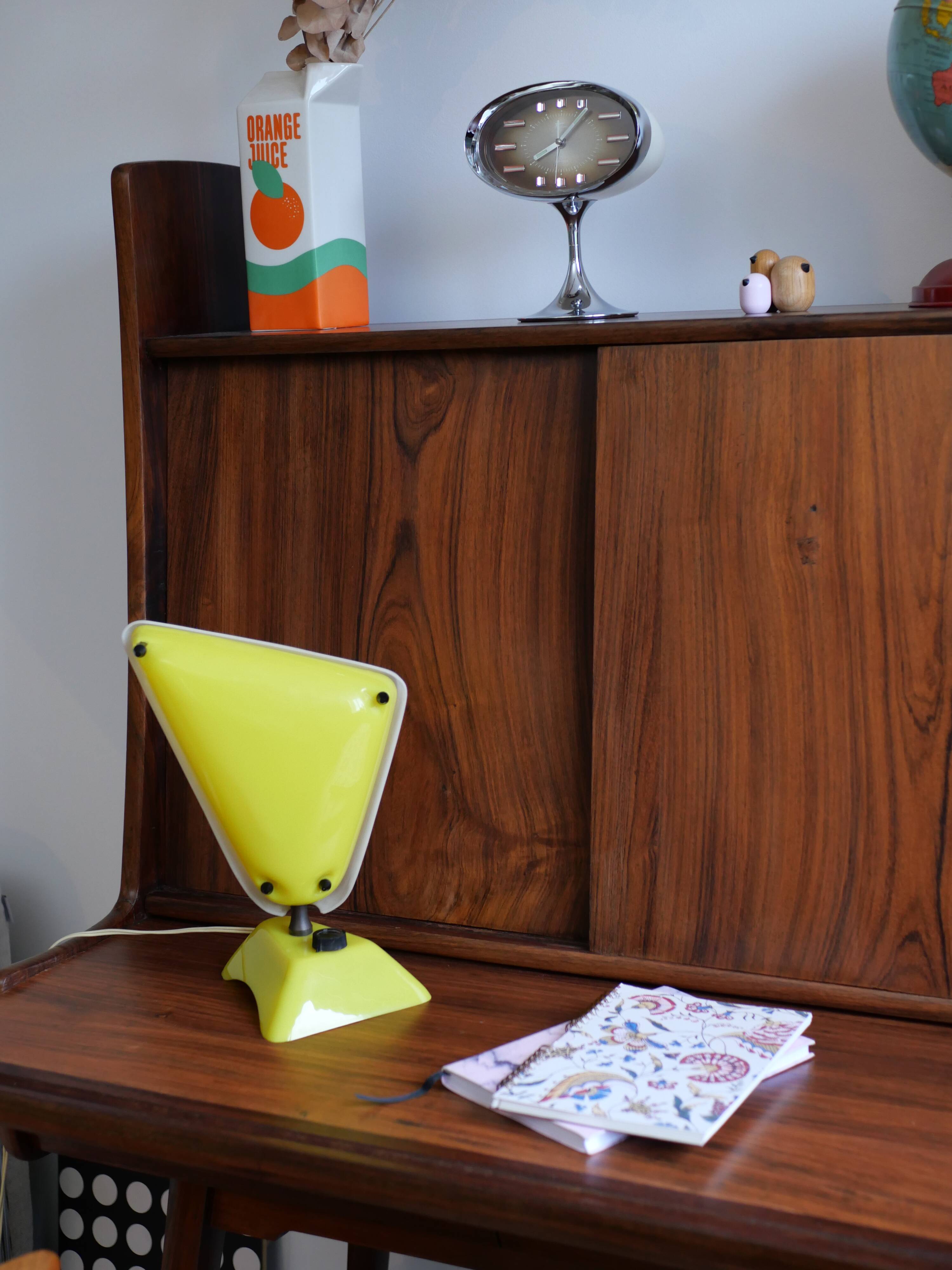 Lampe en plexiglas 1950