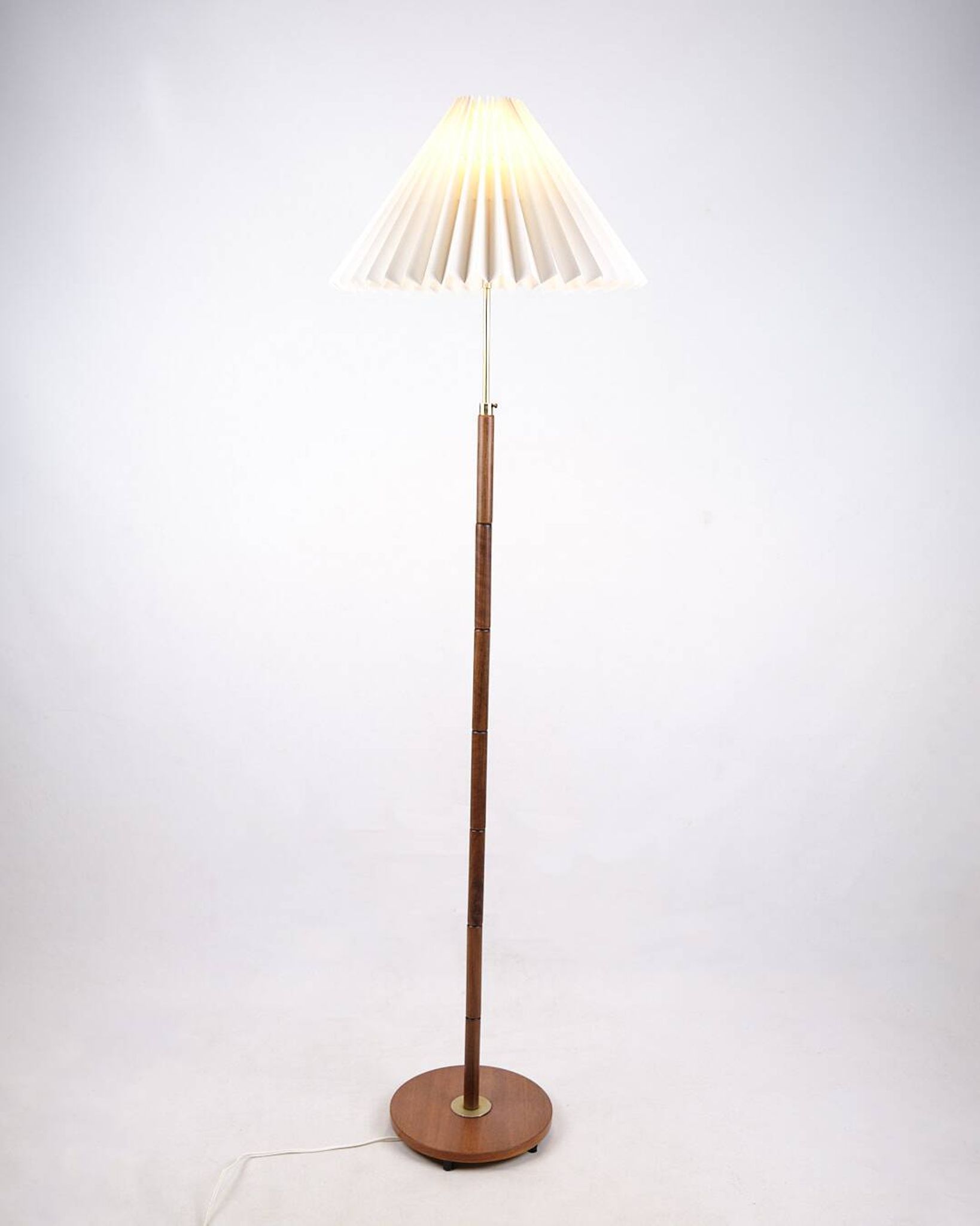 Floor lamp - Teak - Pleated shade - Danish design - 1960s