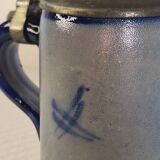 Beer mug with pure pewter lid