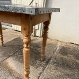 Zing bistro table