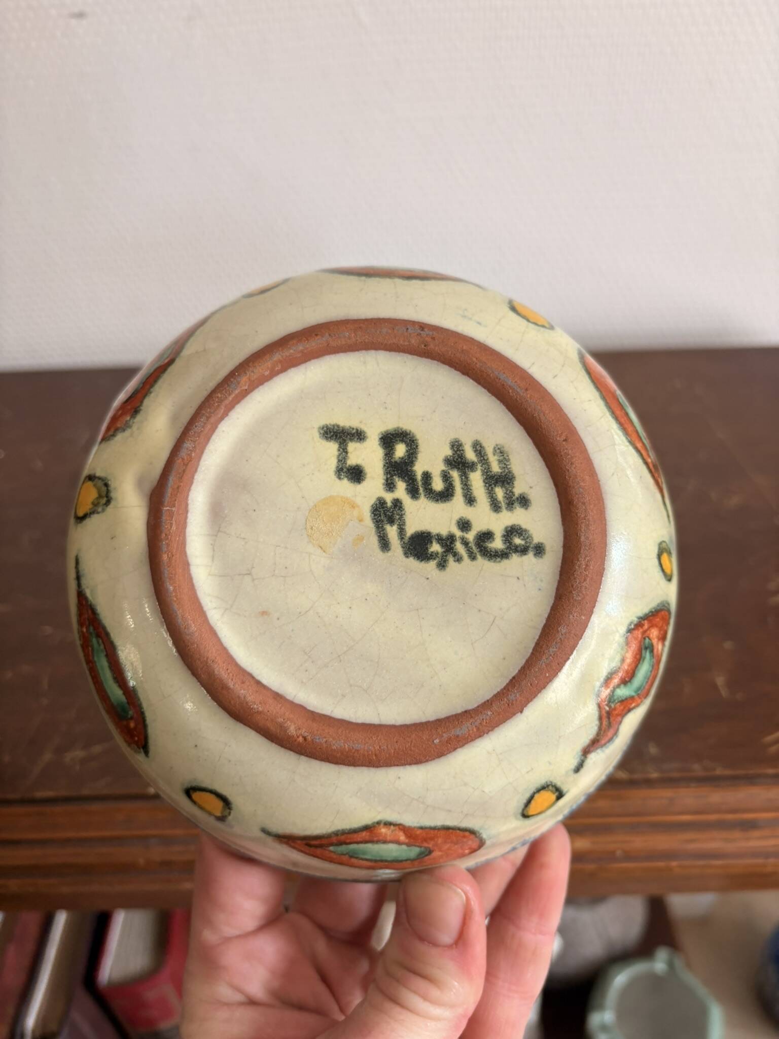Bowl decorated with oranges Ceramic – T. Ruth, Mexico