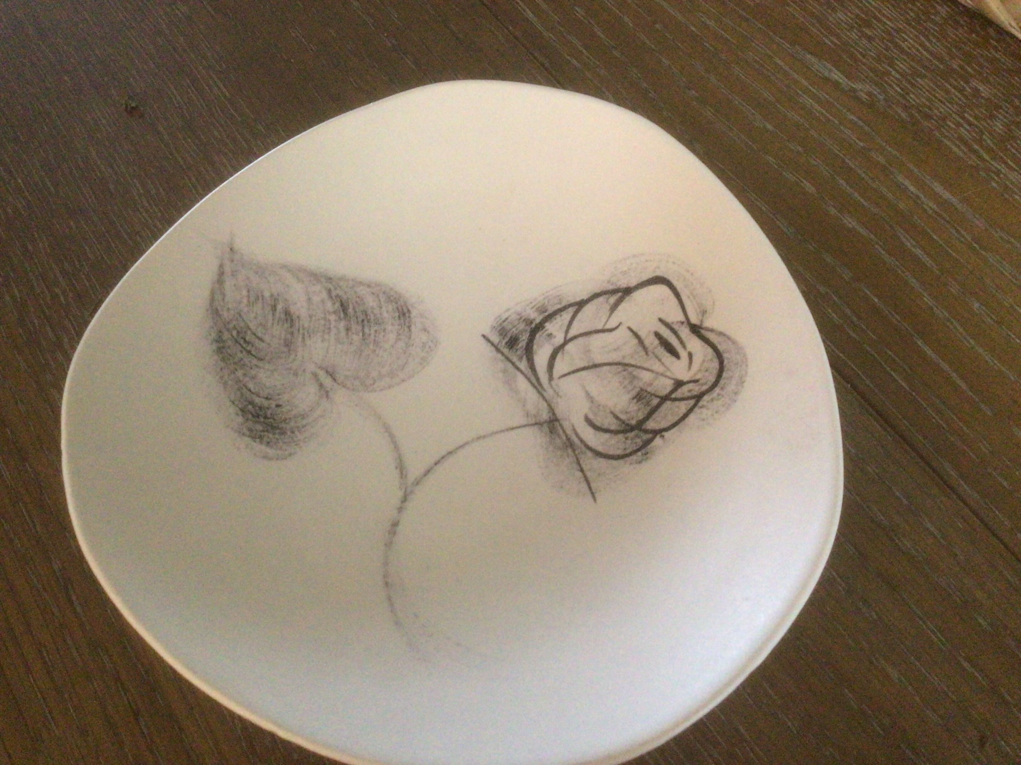 Hollow plates nidervillier décor pink black