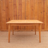 Table pieds compas