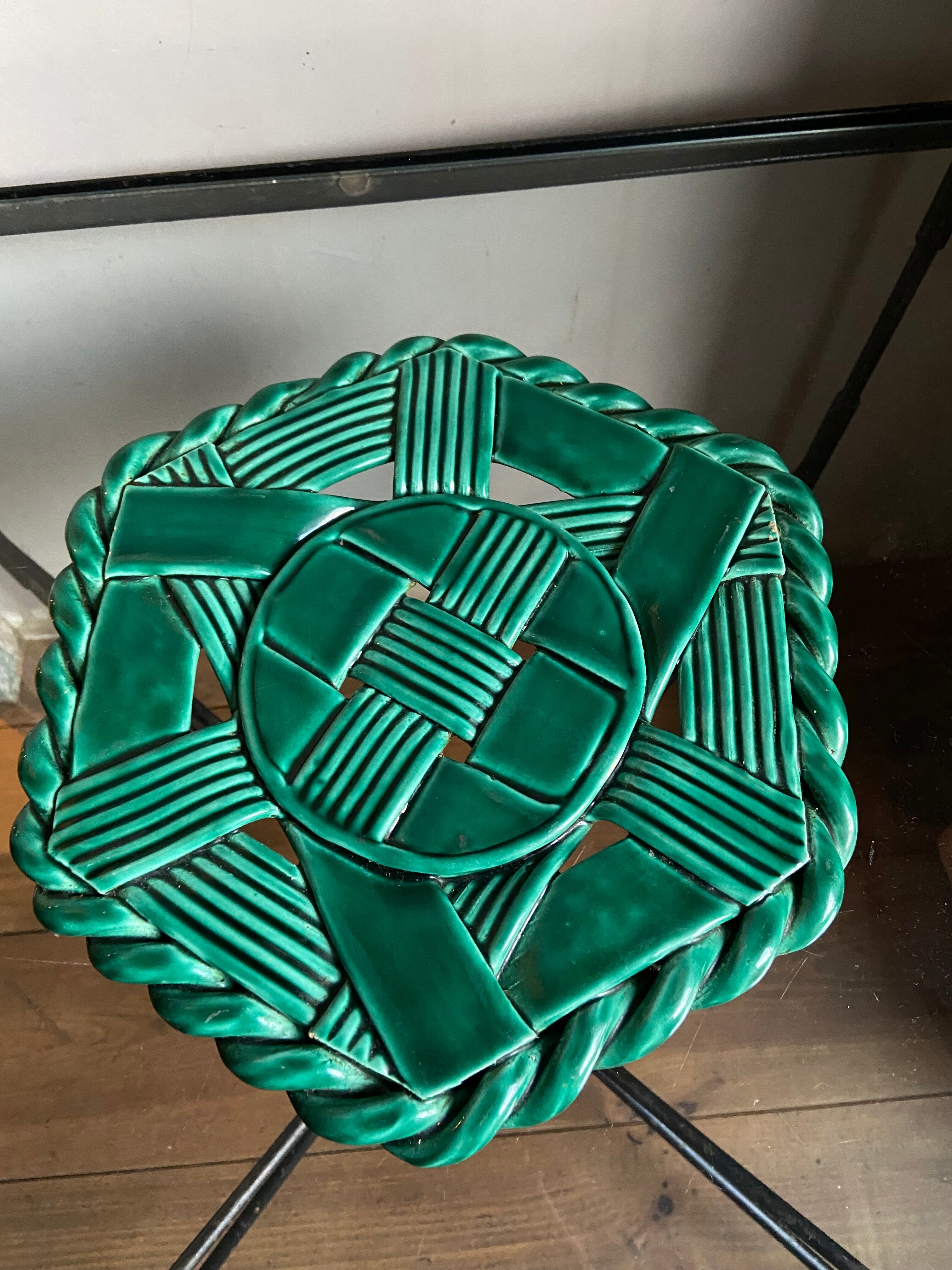 Vintage braided green ceramic trivia