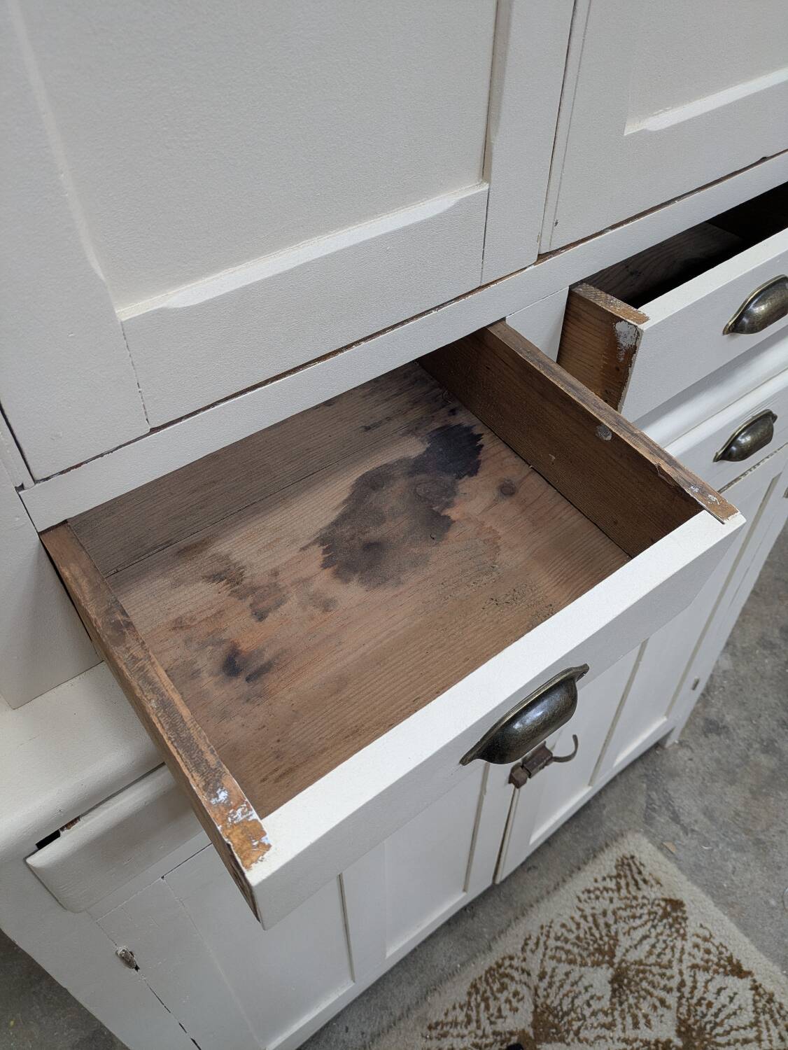 Parisian buffet 2-piece