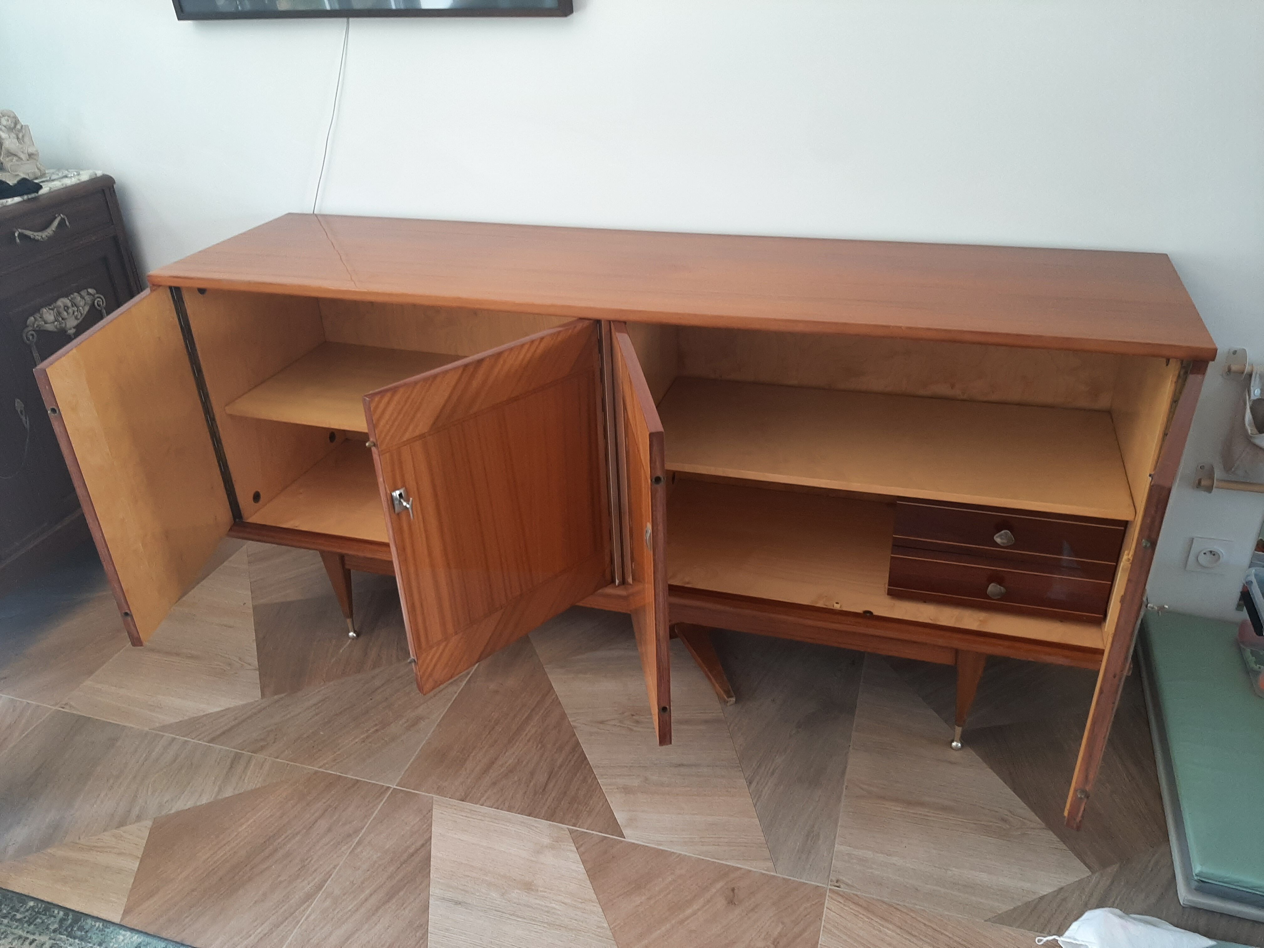 Sideboard
