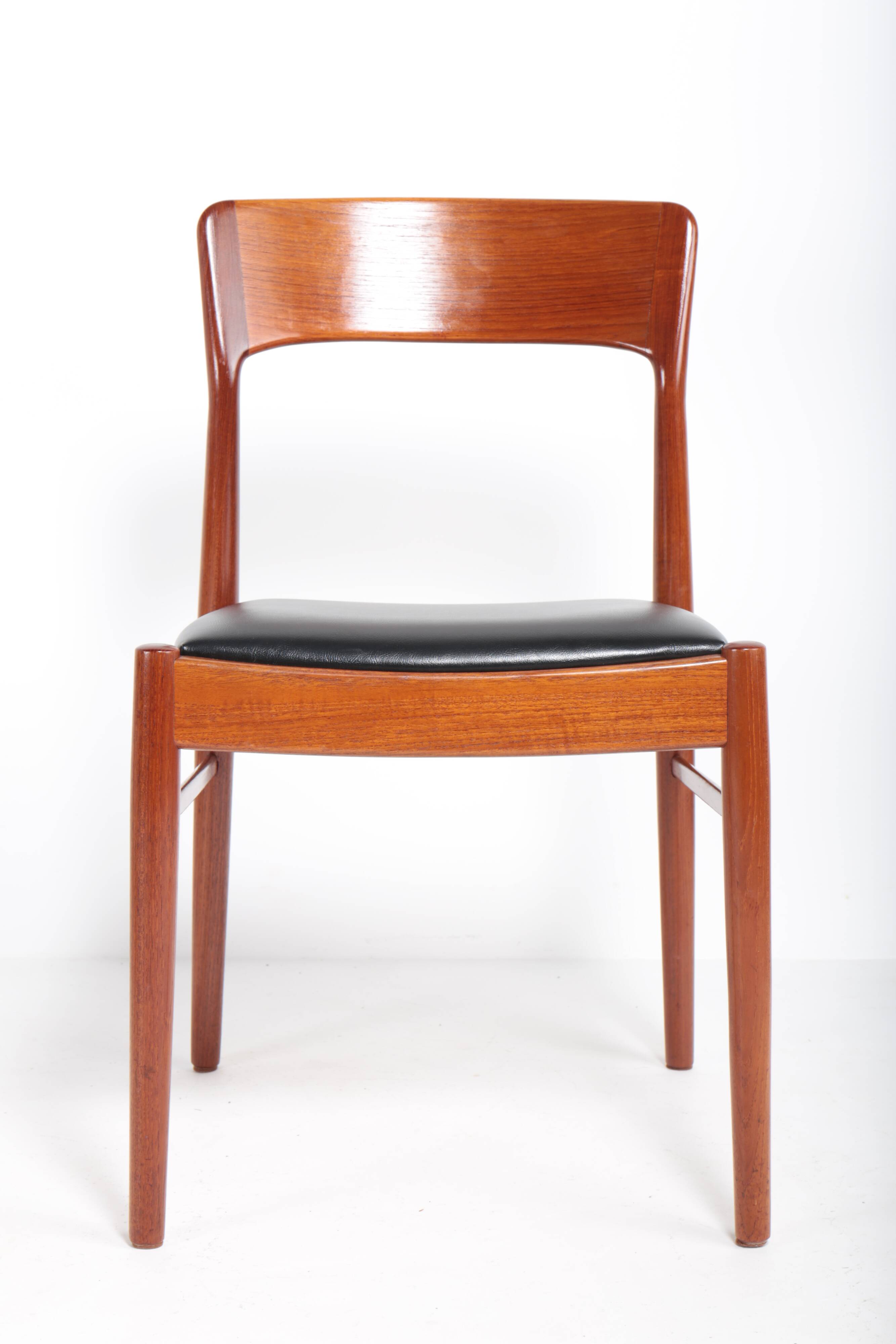 Set of 6 Model 26 chairs by Henning Kjaernulf - KS Korup Stolefabrik