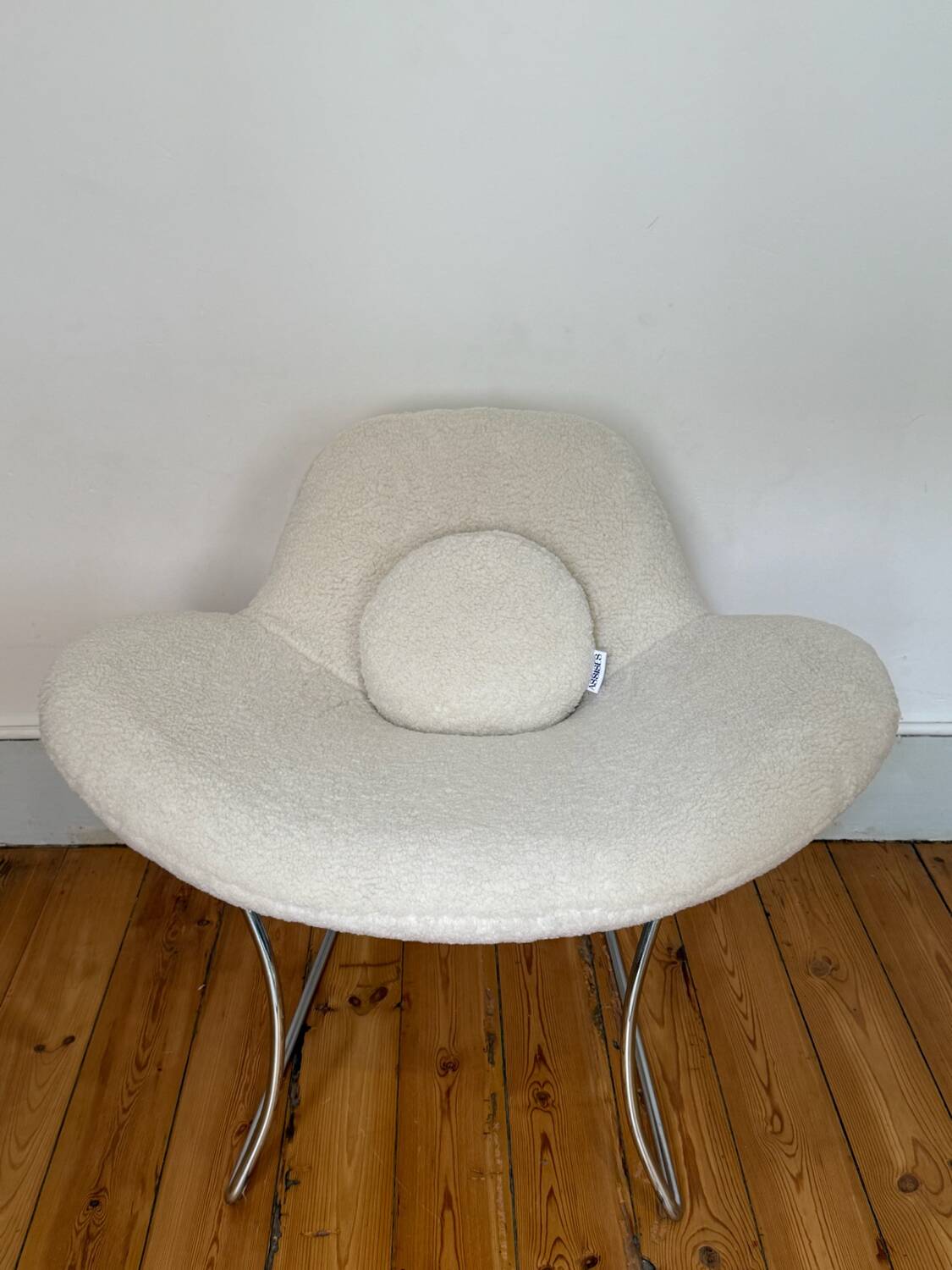 Pair of ultra-comfortable armchairs in white terry fabric