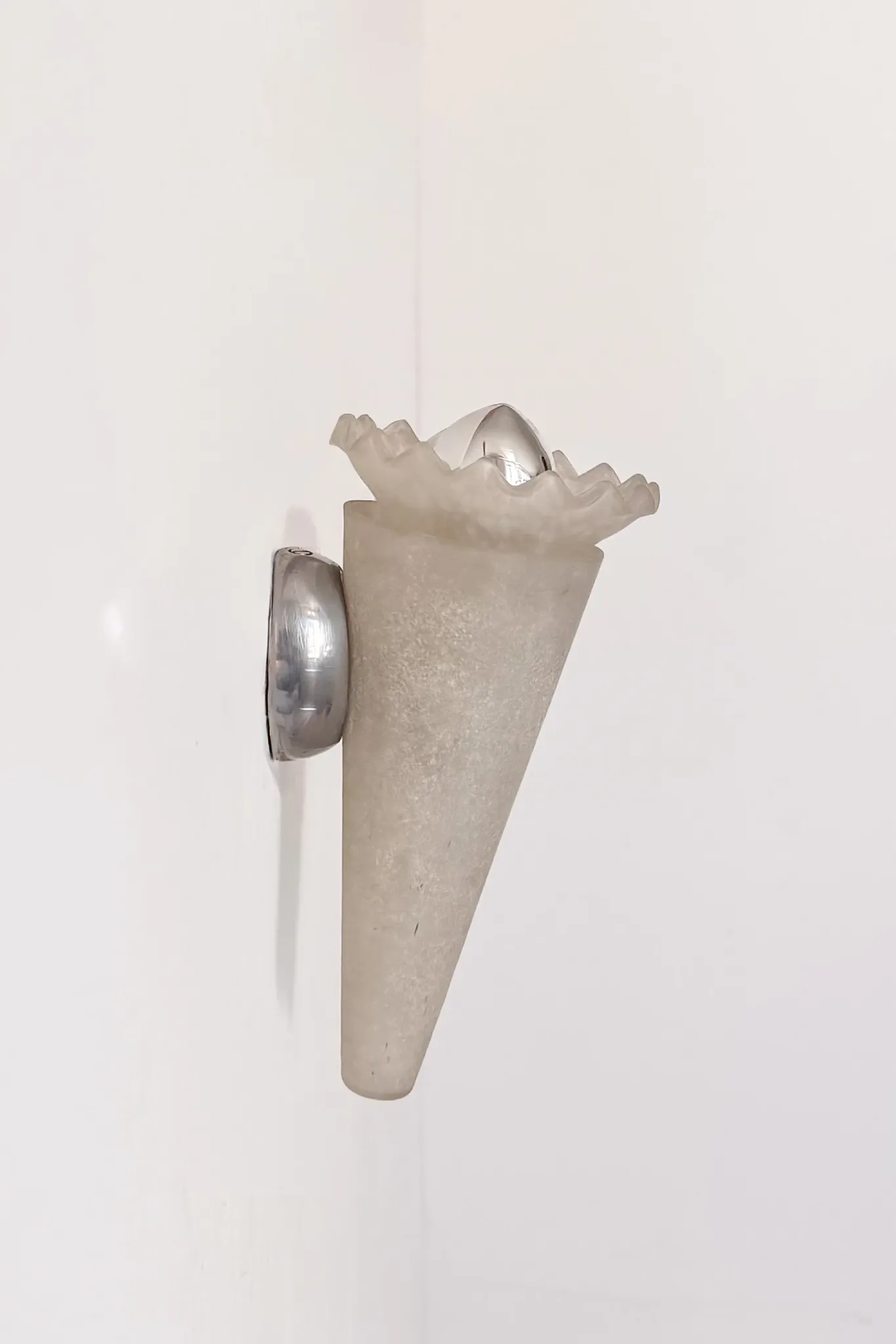 Vintage Murano glass and chrome wall light, Italy 1970.