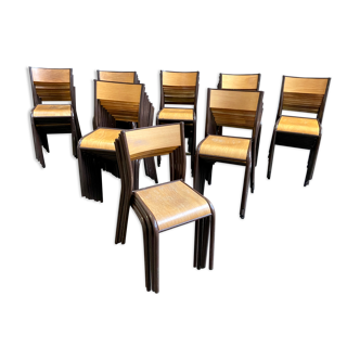 40 chaises d’école vintage