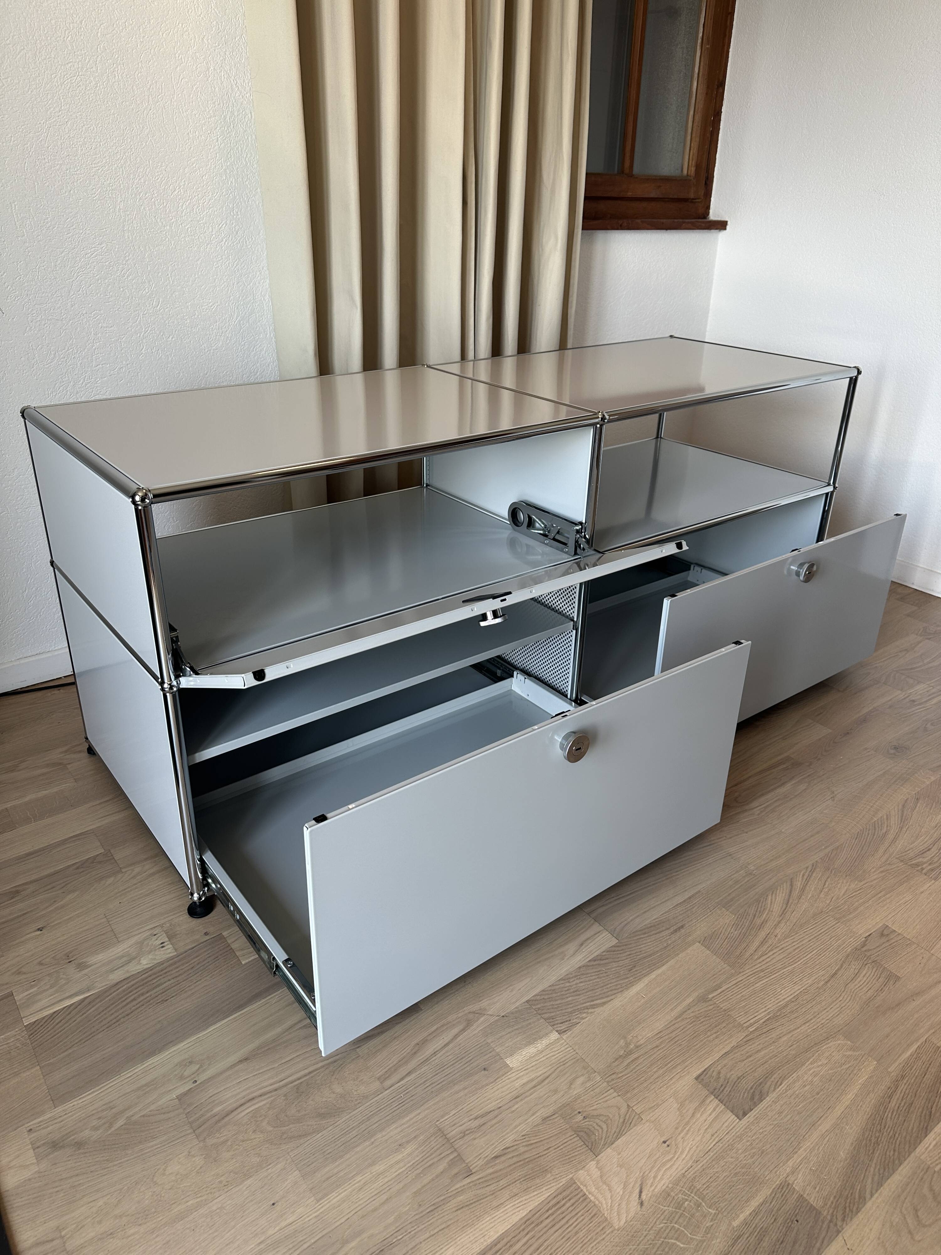 Commode / meuble tv usm haller en gris clair