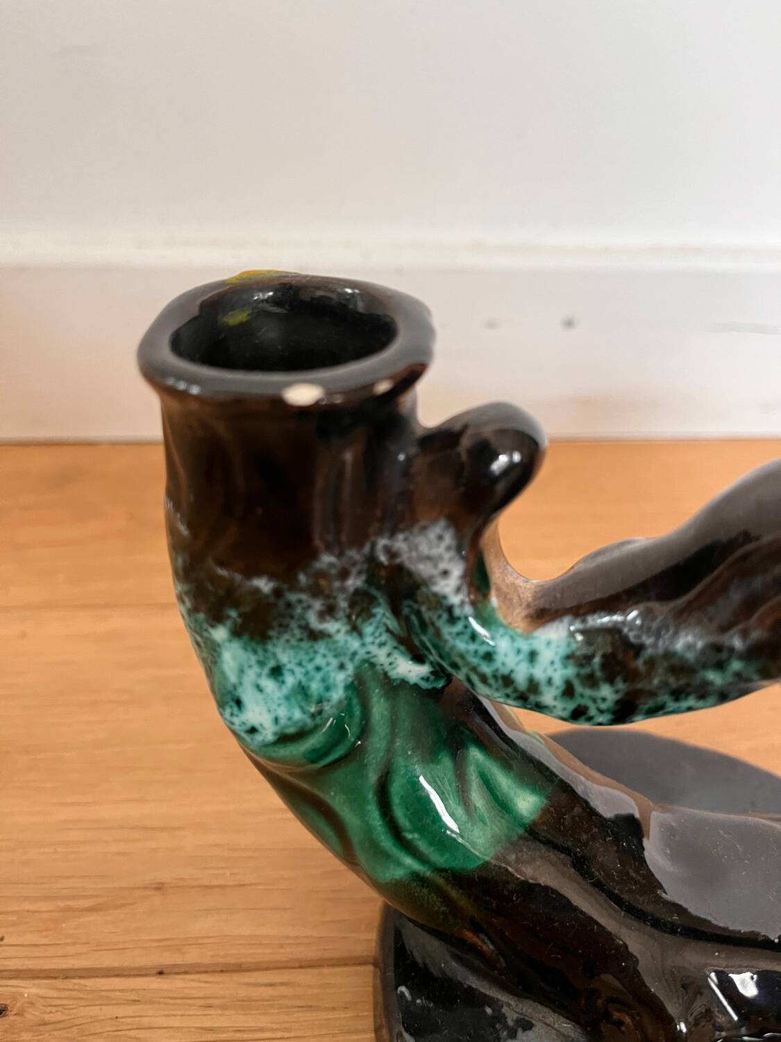 Ceramic candle holder