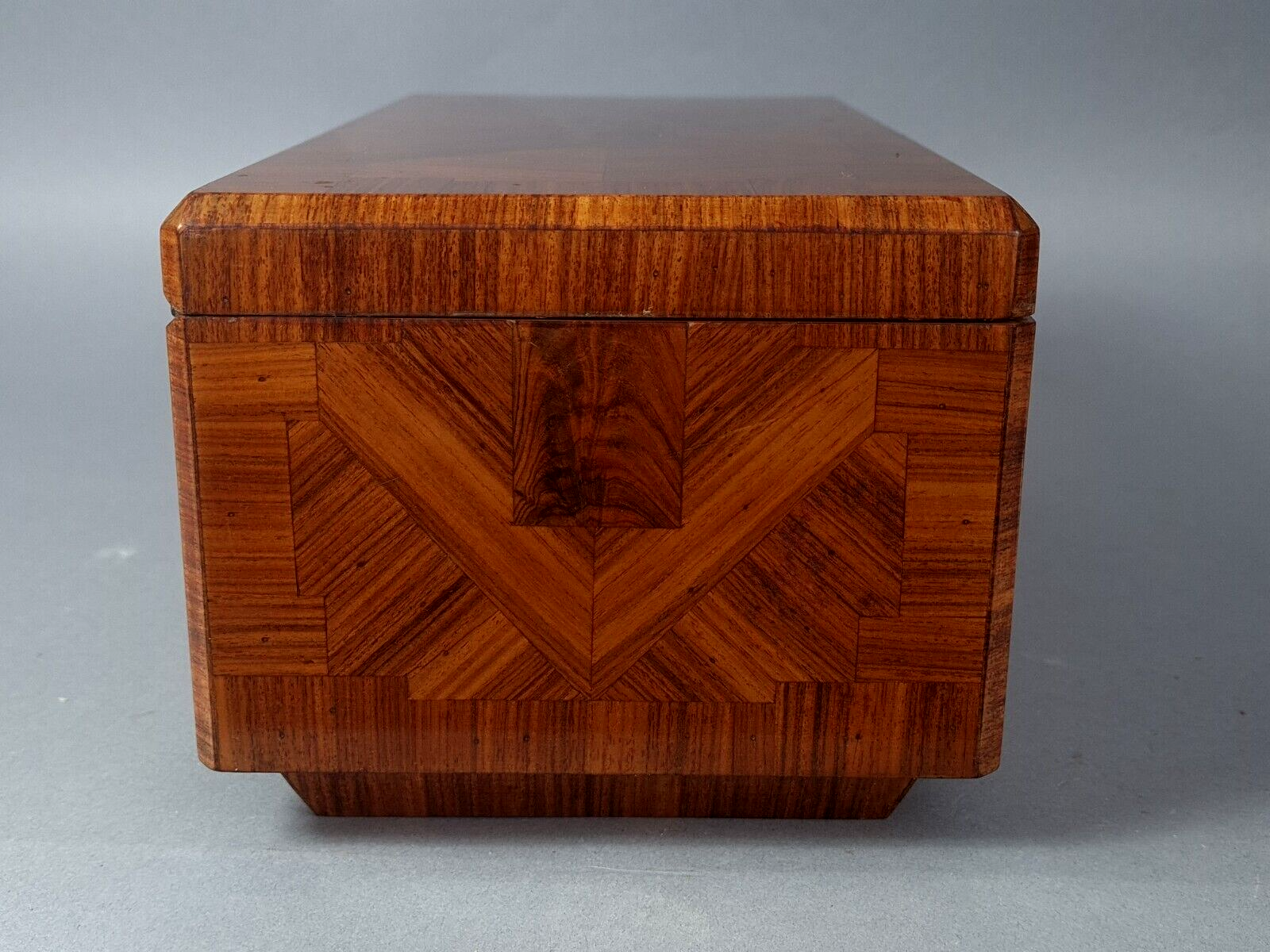Art deco box