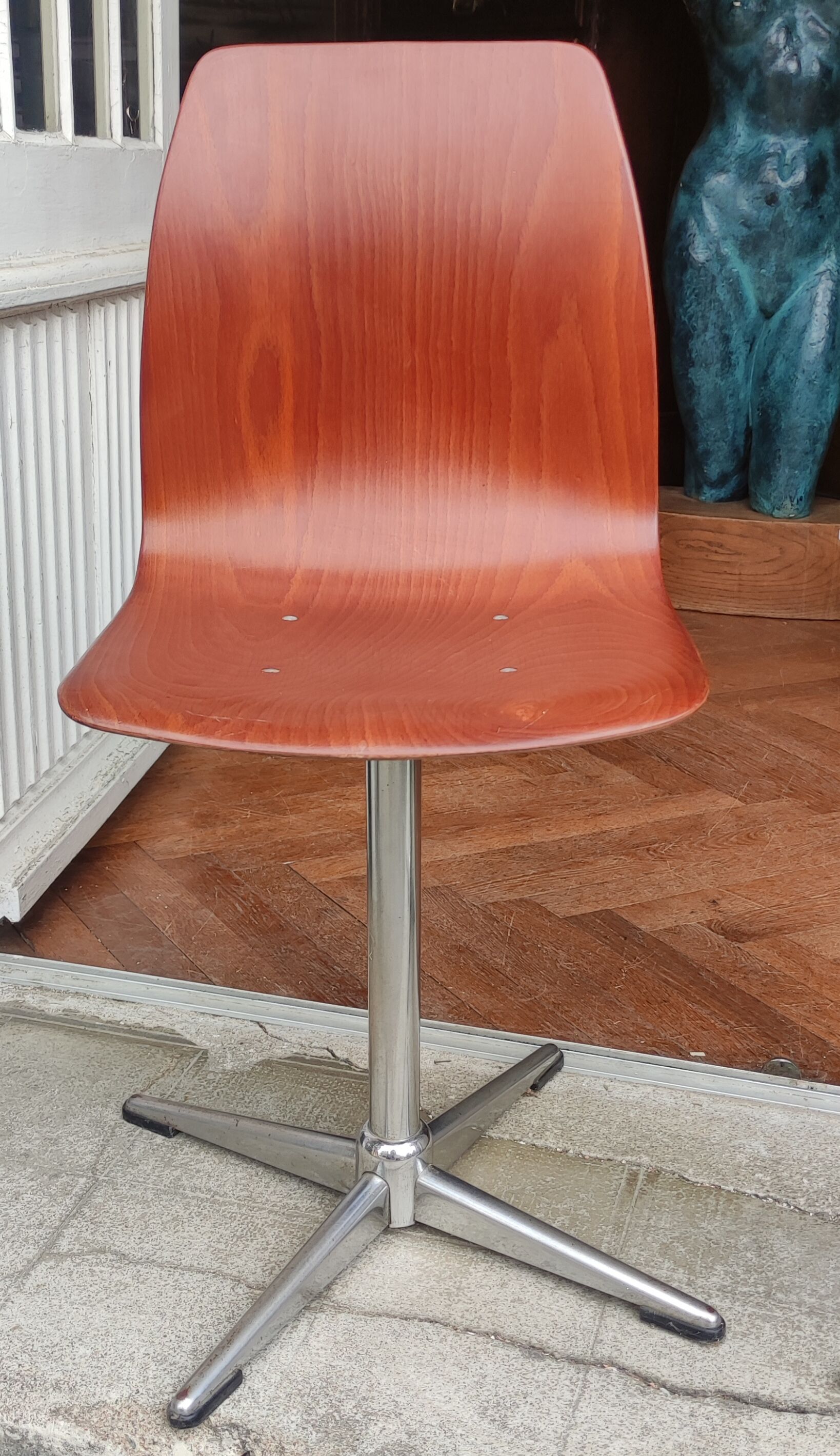 Pair of Pagholz chairs/design 20th