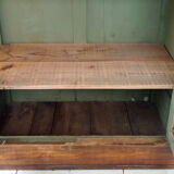 Old showcase