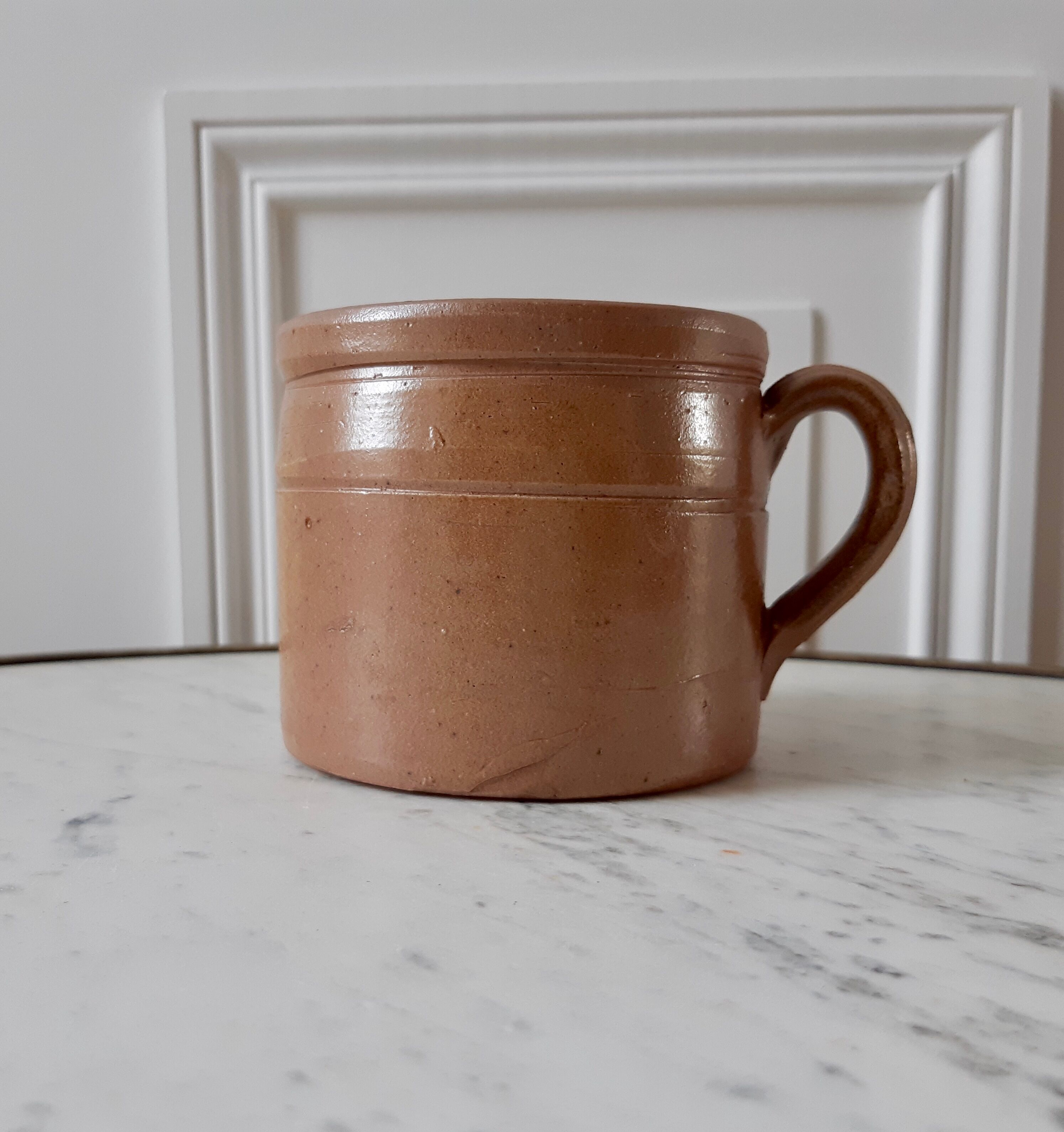 Bonny sandstone pot cup/cache
