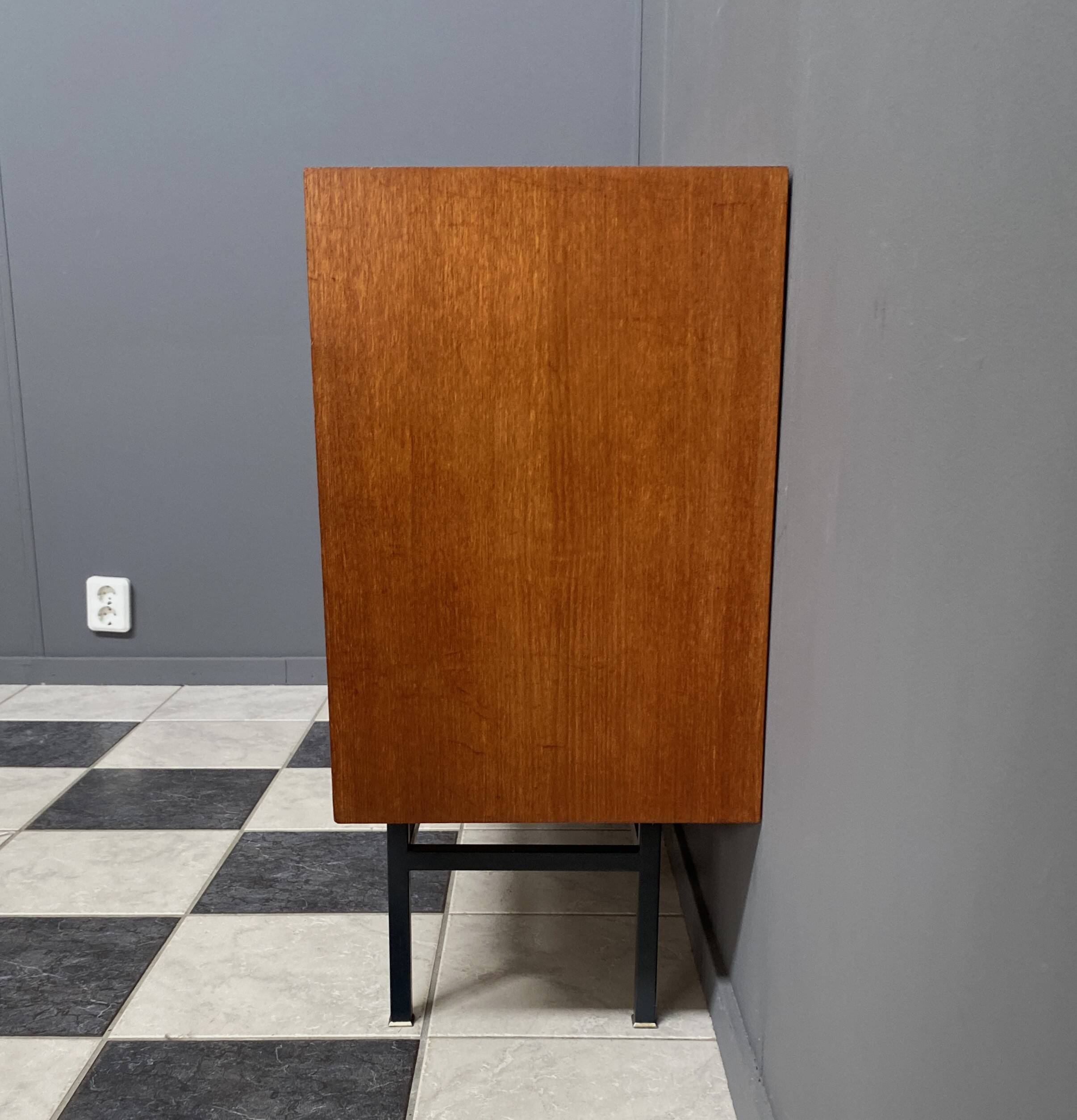Cabinet en bois de rangement pour chaussures des années 1970