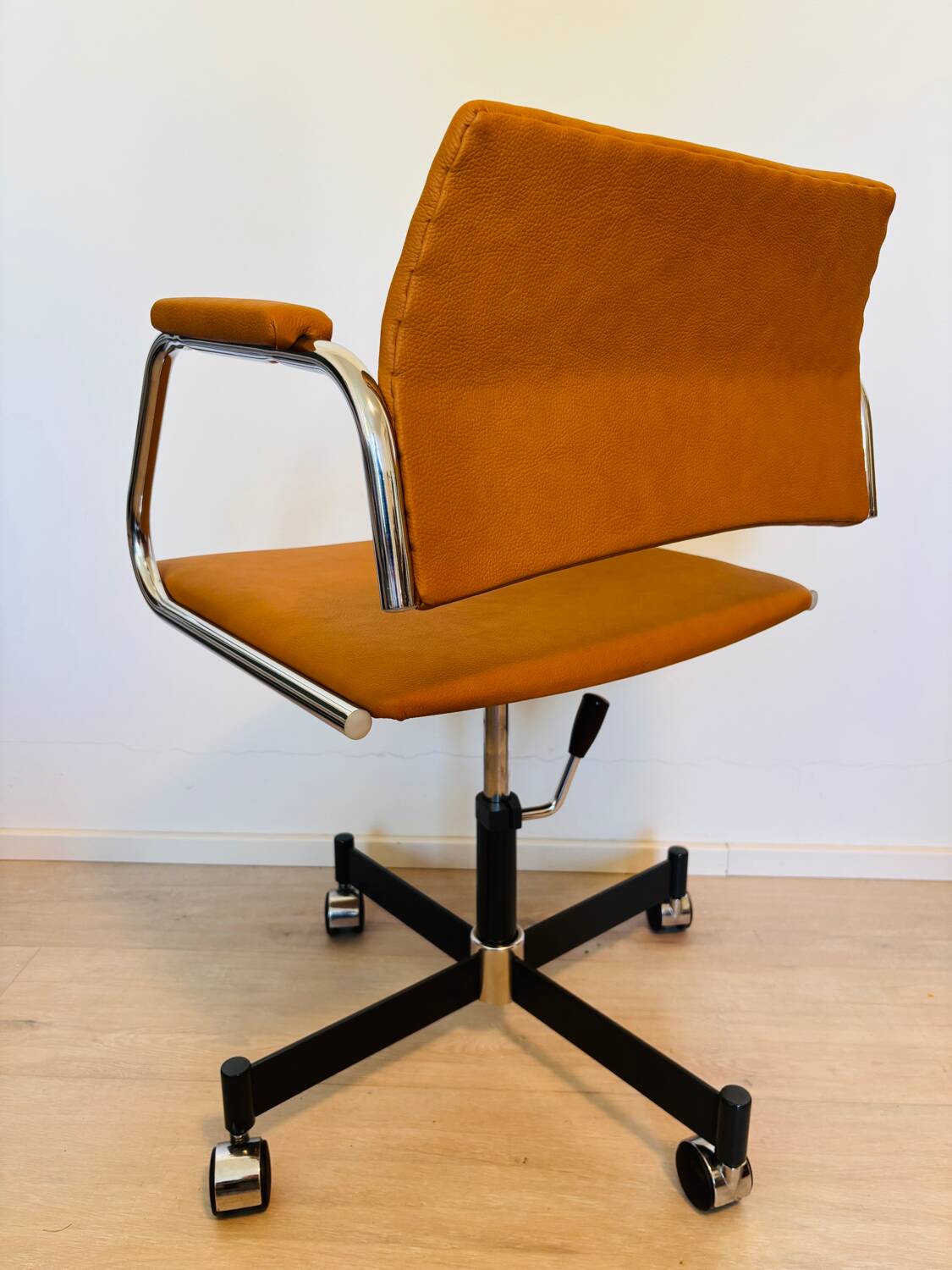 Chaise de bureau Dijon par Kovona, Tchécoslovaquie, années 190