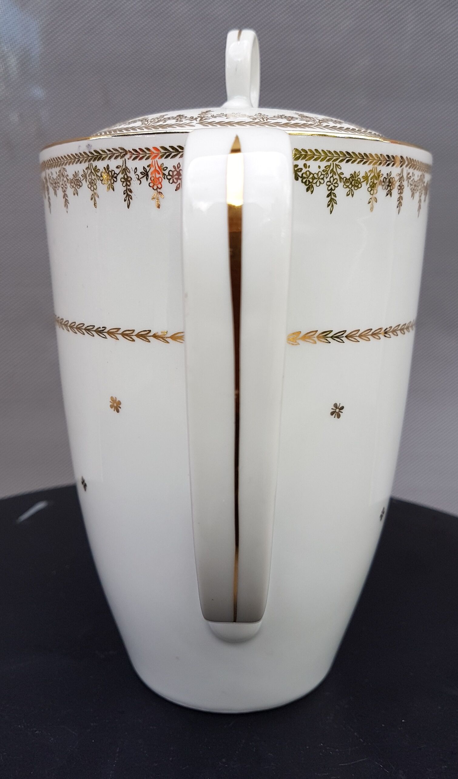 CNP France luxury porcelain teapot