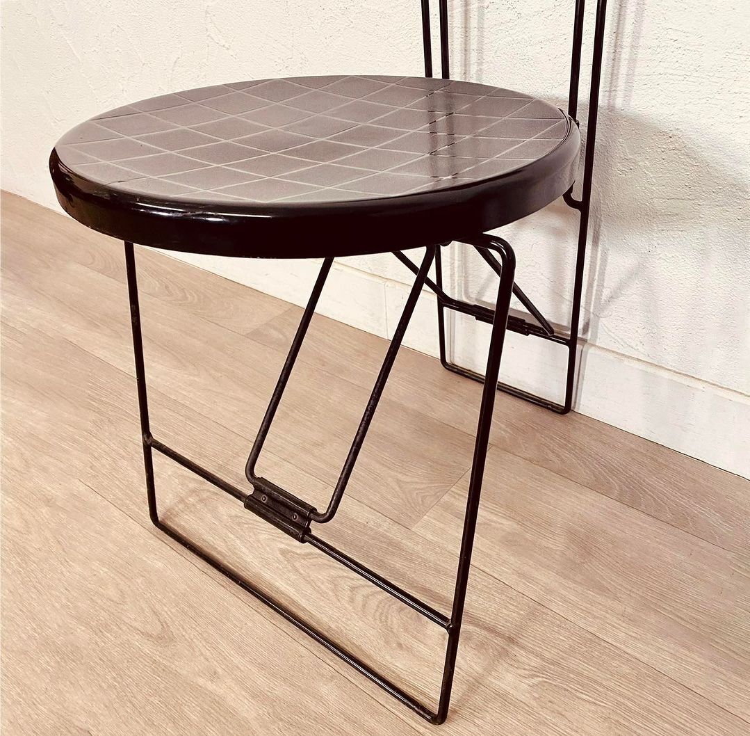Chaise pliante "Cricket" de Andries Van Onck et Kazuma Yamaguchi