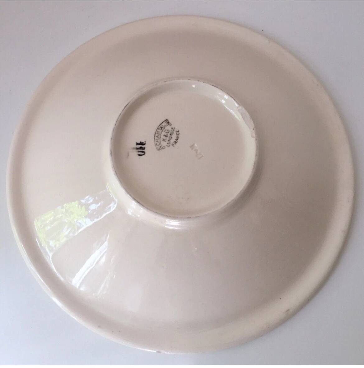 Large round ceramic serving platter from Lunéville, Chantal pattern
