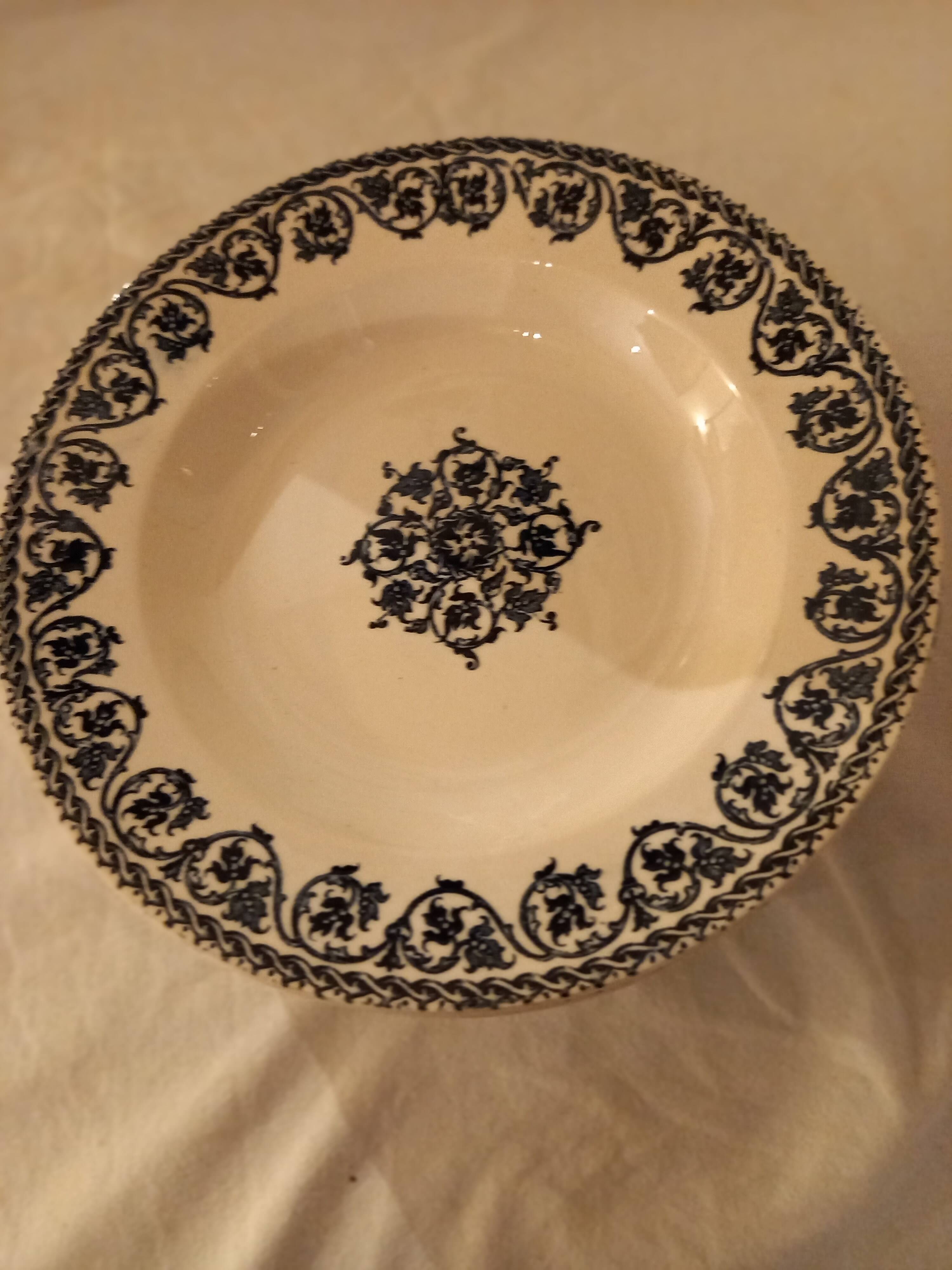 12 Terre de fer hollow plates, Brienne model, HB&Cie