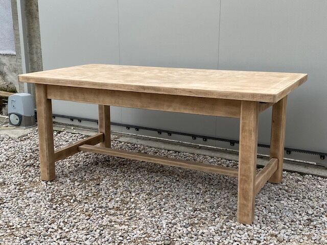 Table de ferme poncée 176 cm