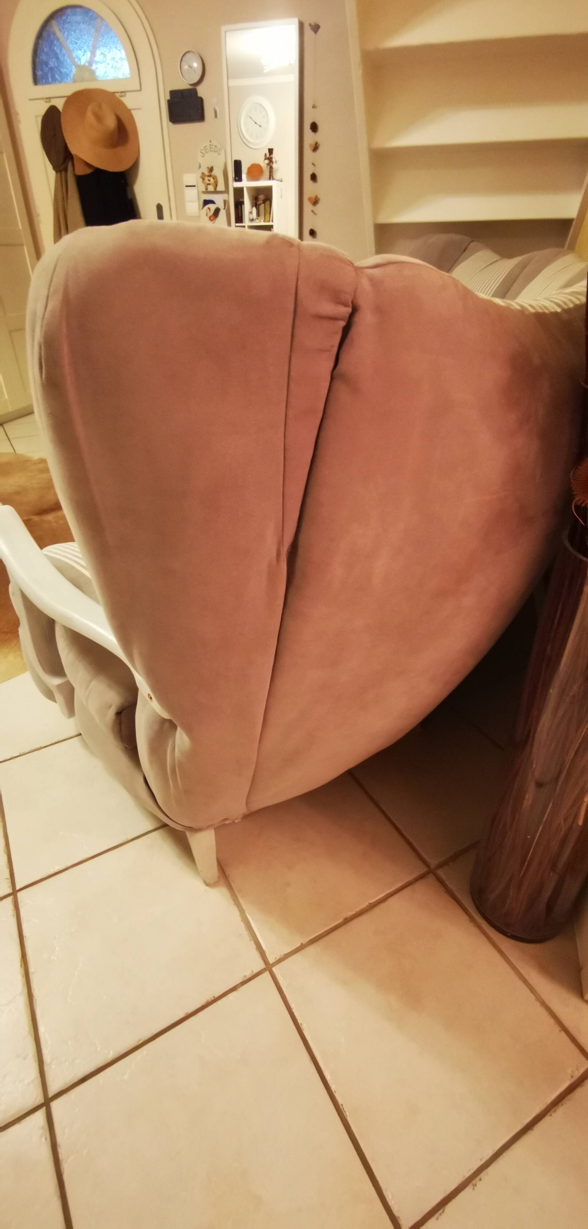 Baroque style curved sofa