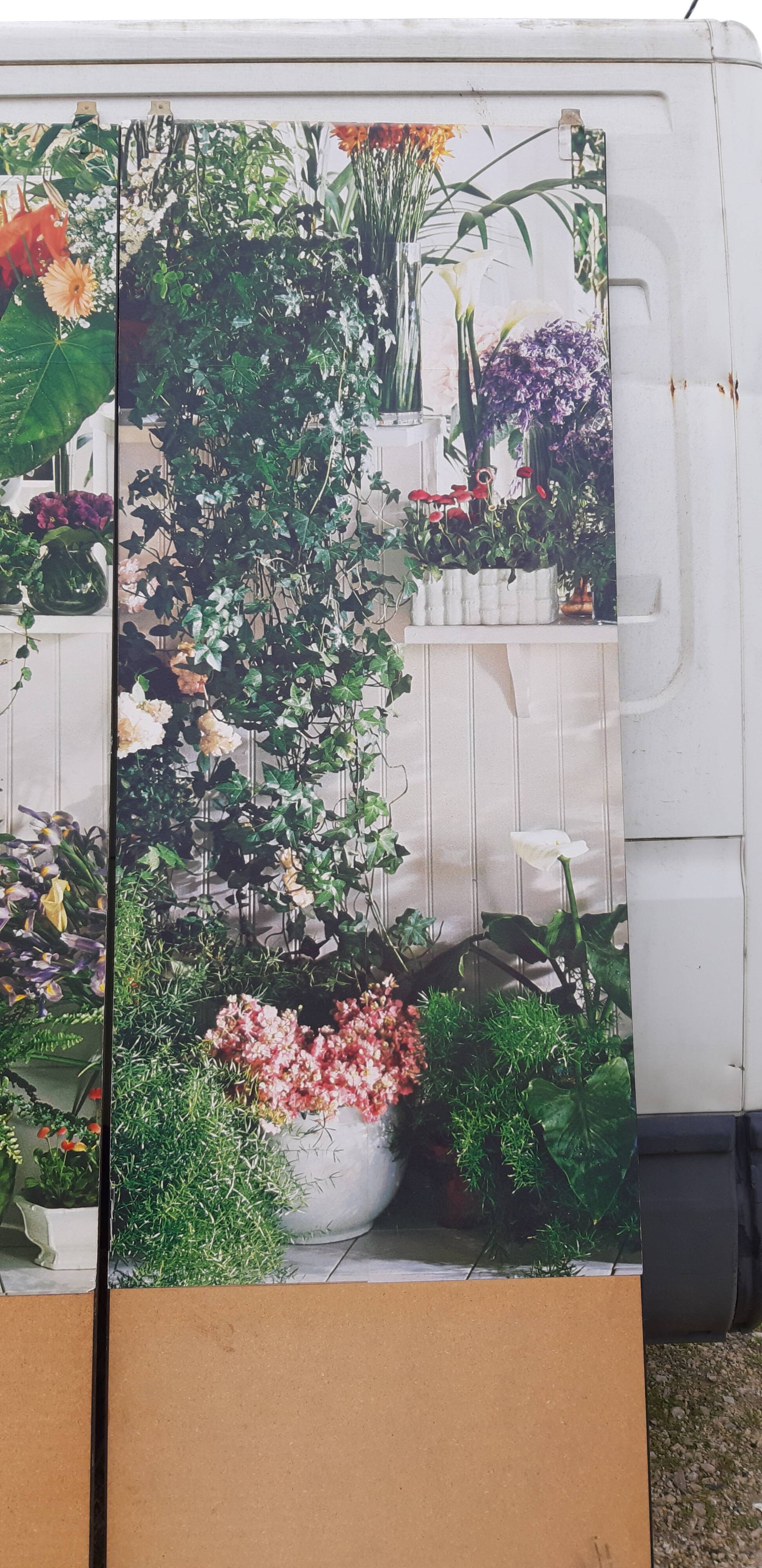 3 sliding panels printed on paper