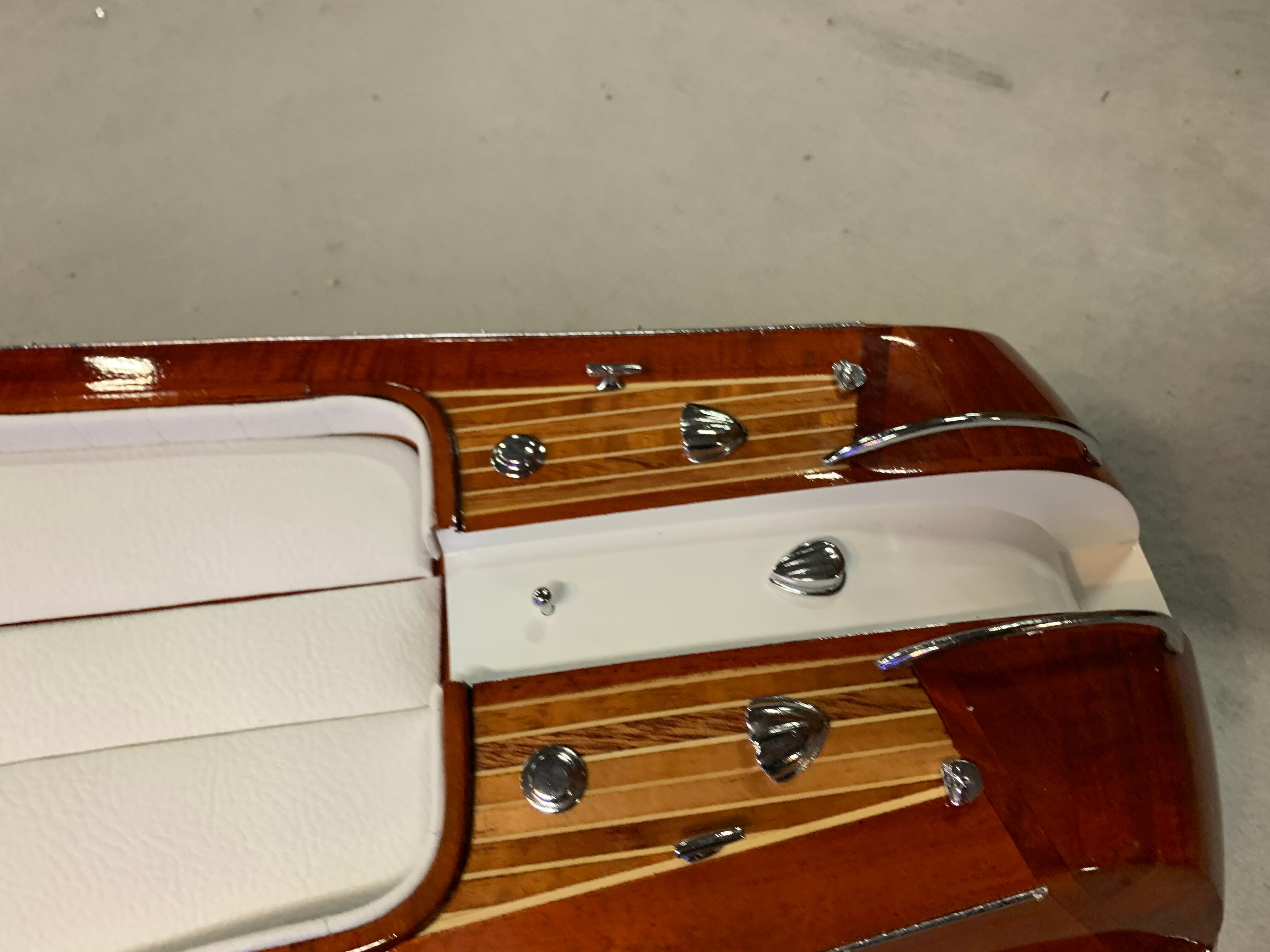 Model of riva Aqua rama 90 cm