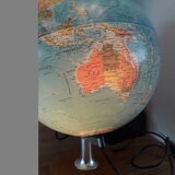 Globe terrestre lumineux