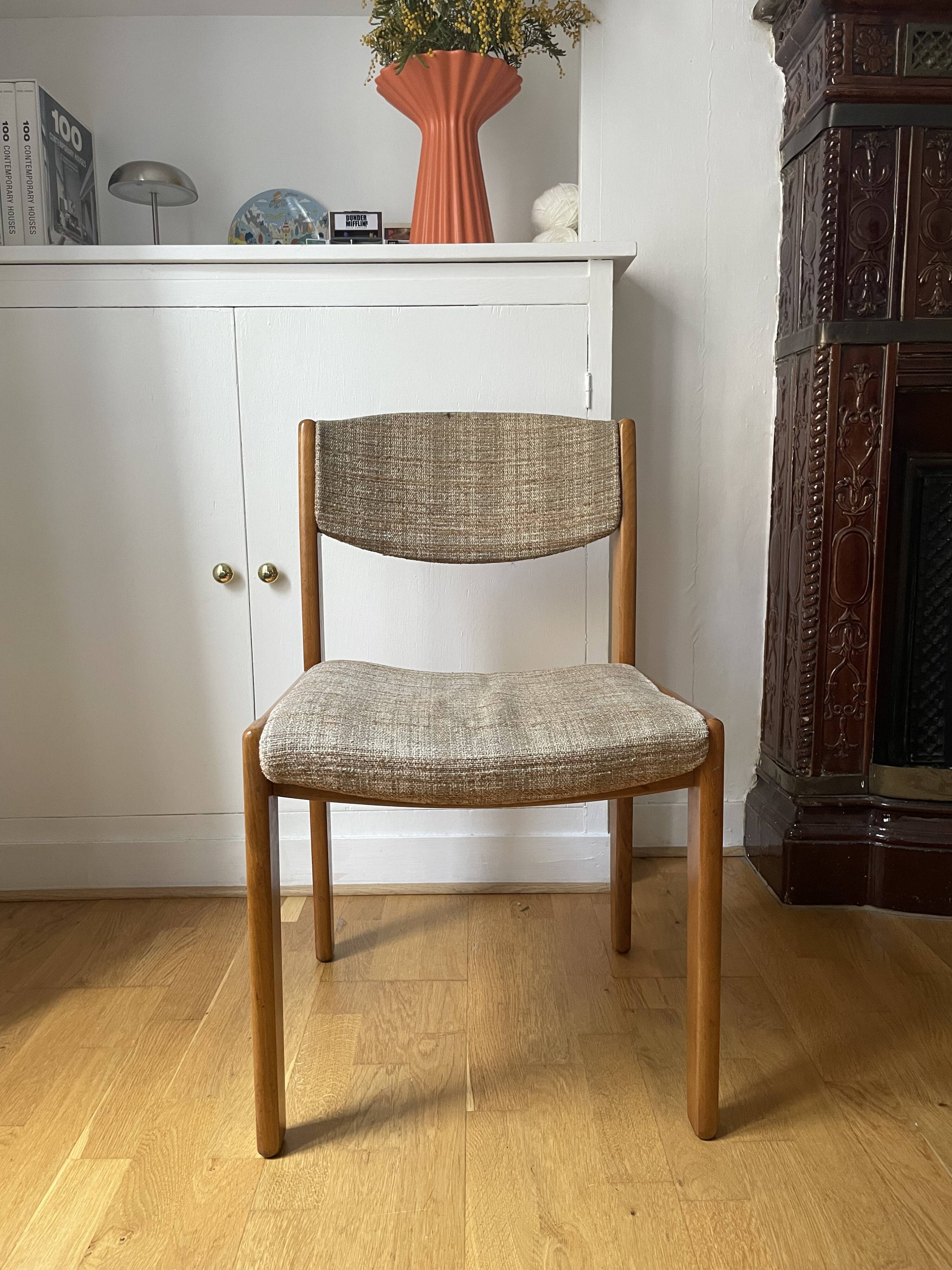 Lot of 6 vintage style Baumann wooden textile chairs.