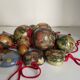 Ensemble de 15 décorations de Noël en papier mâché vintage