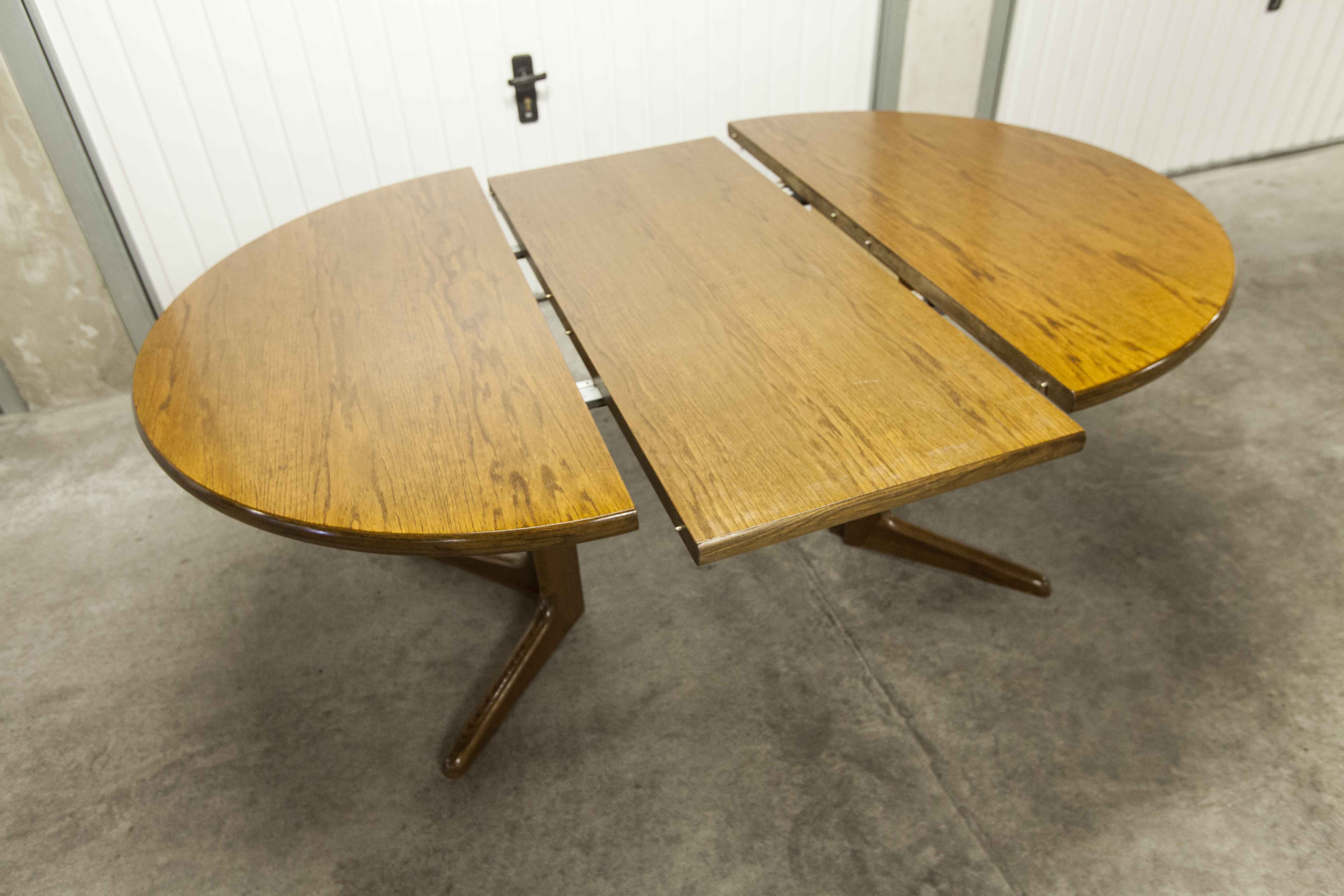 Roundtable 80's 2 solid wood extensions