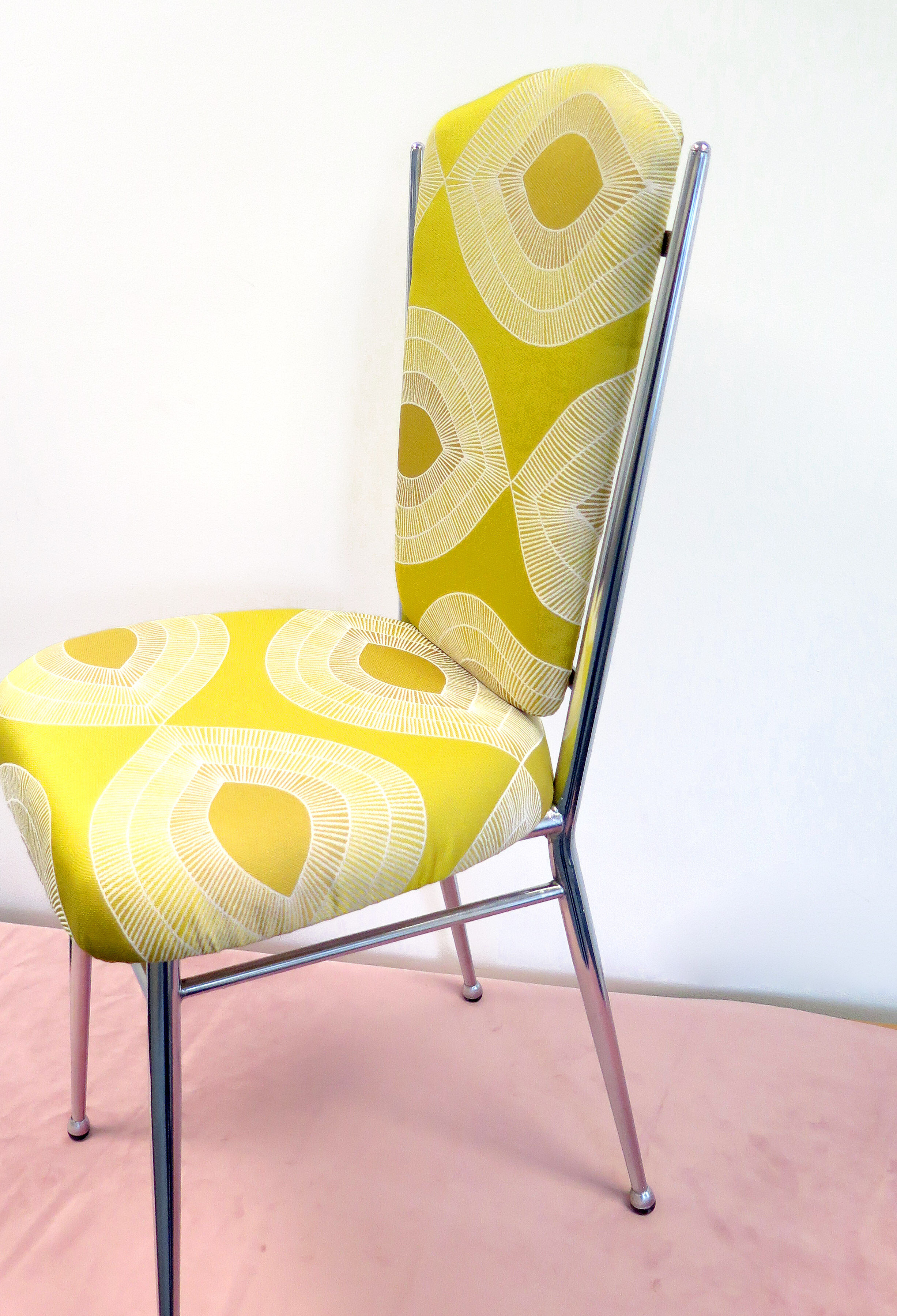 Chaise vintage retapissée