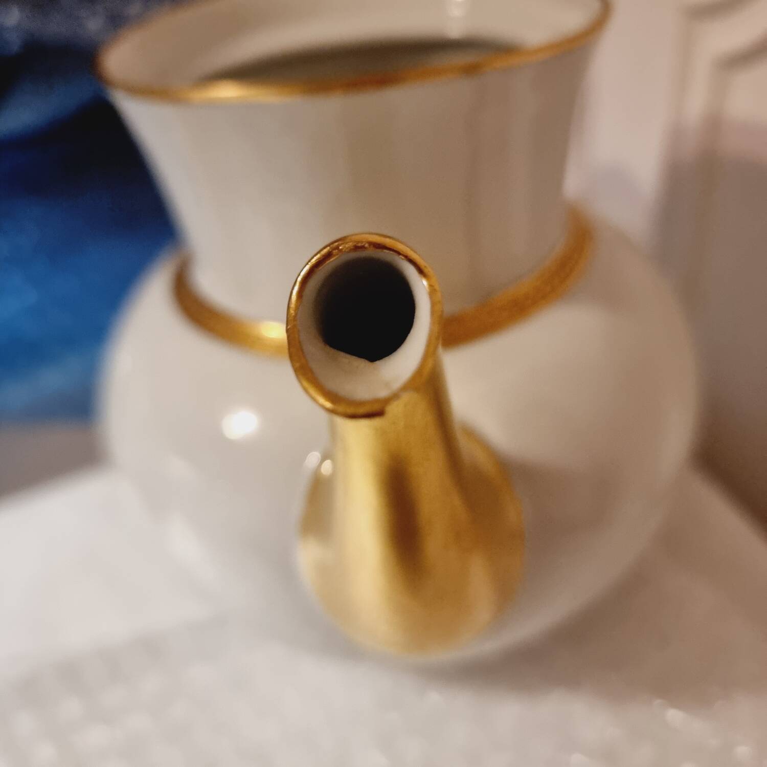 Impeccable Haviland Limoge coffee or tea service in fine porcelain and/or 24 carat