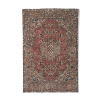 Vintage Handknotted Turkish Unusual Rug with Floral Border 4'5" X 6'4"