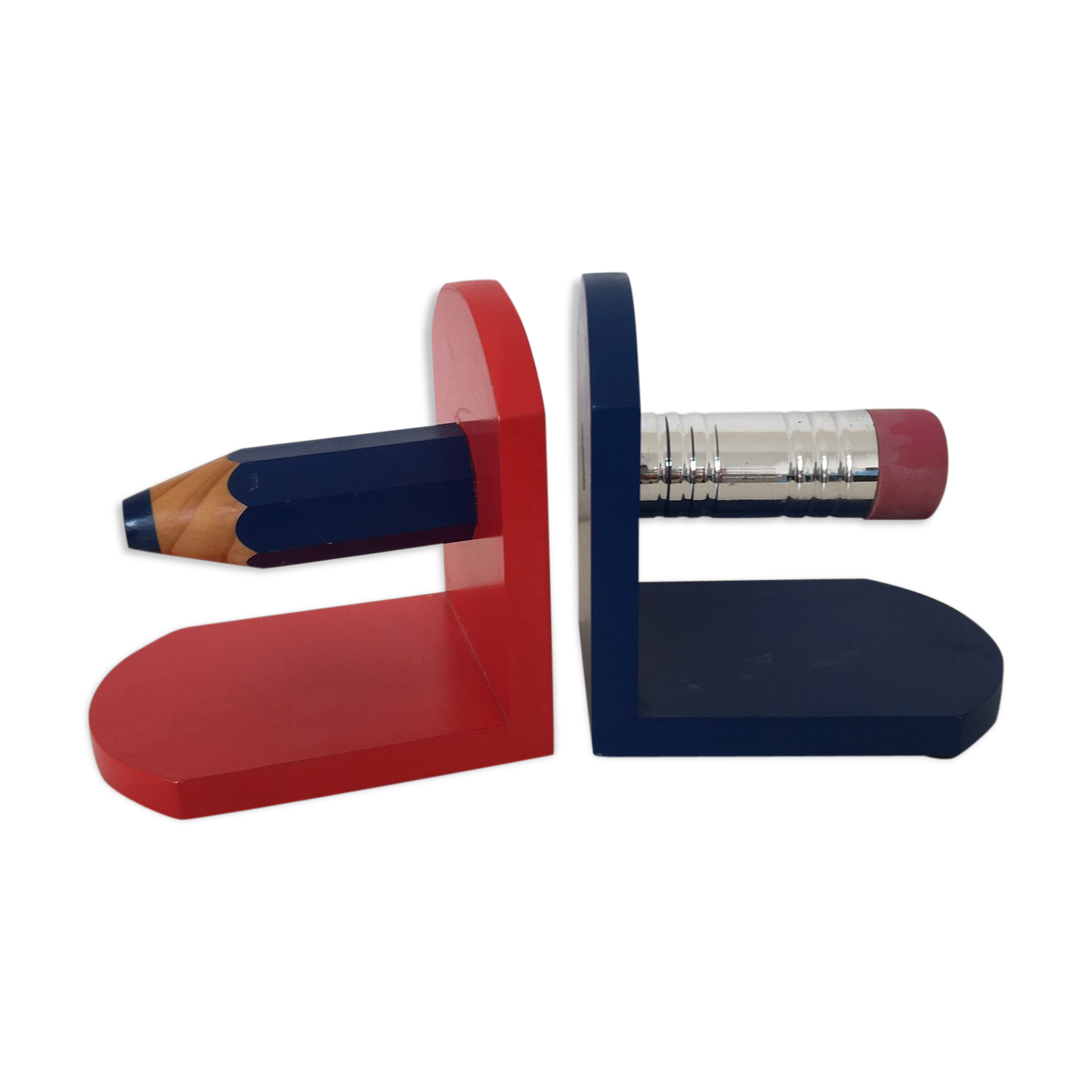 Pencil-shaped bookend