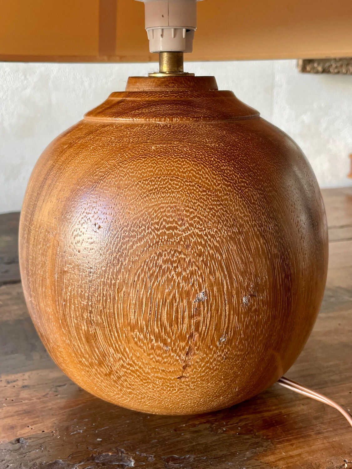 Carved solid wood lamp, vintage Art Deco 1930