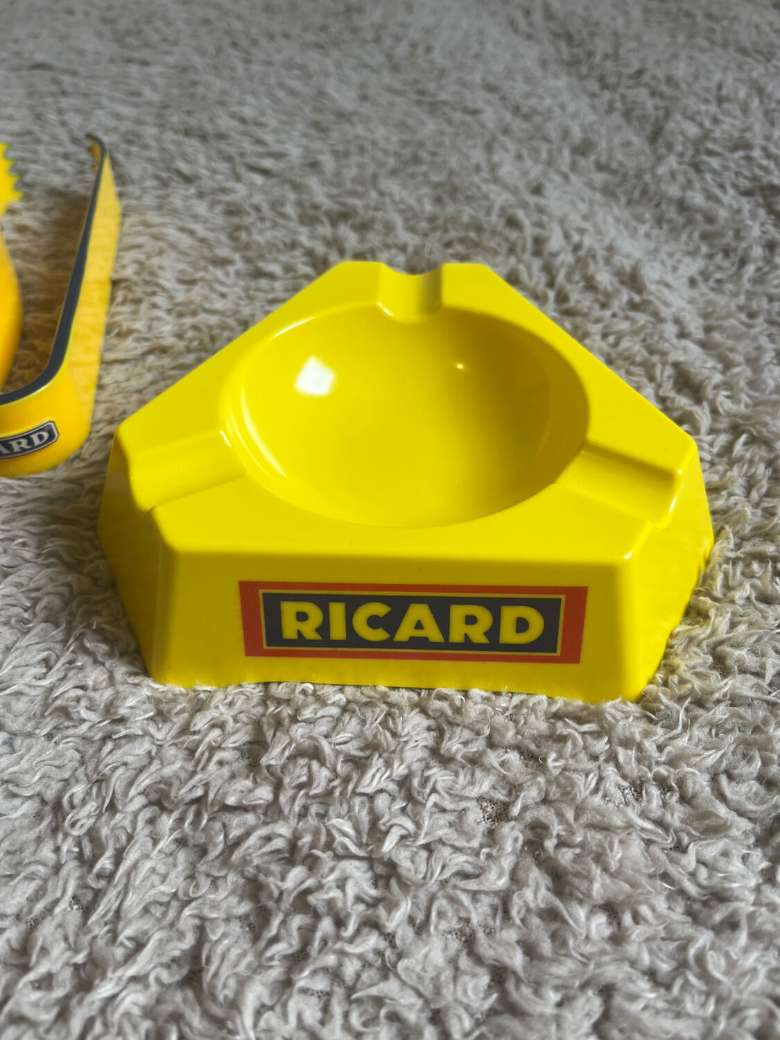 Ricard carafe and accessories