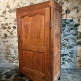 Armoire ancienne française en châtaignier – XVIIIe siècle