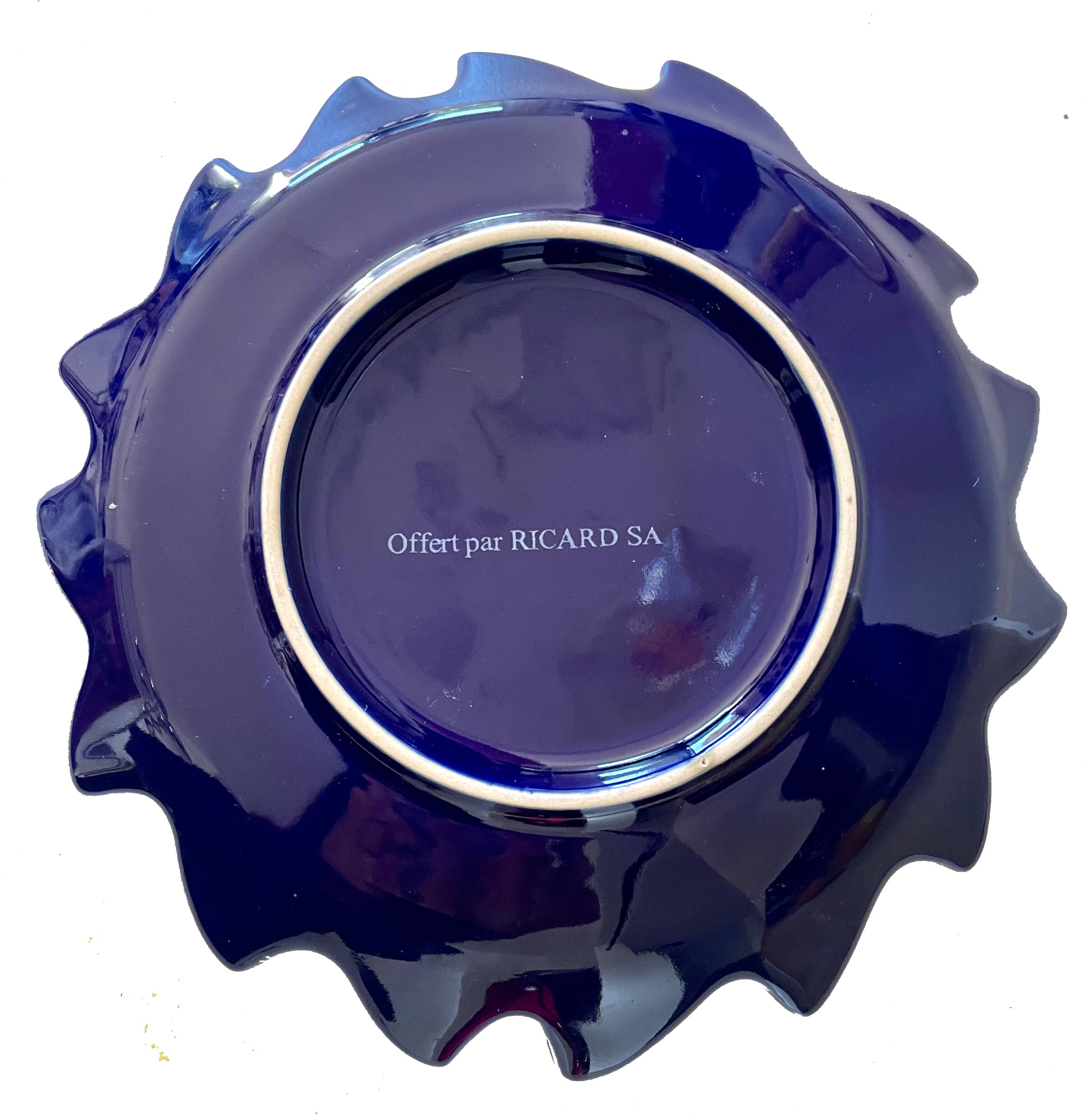 empty pocket plate sun blue Klein Paul Ricard
