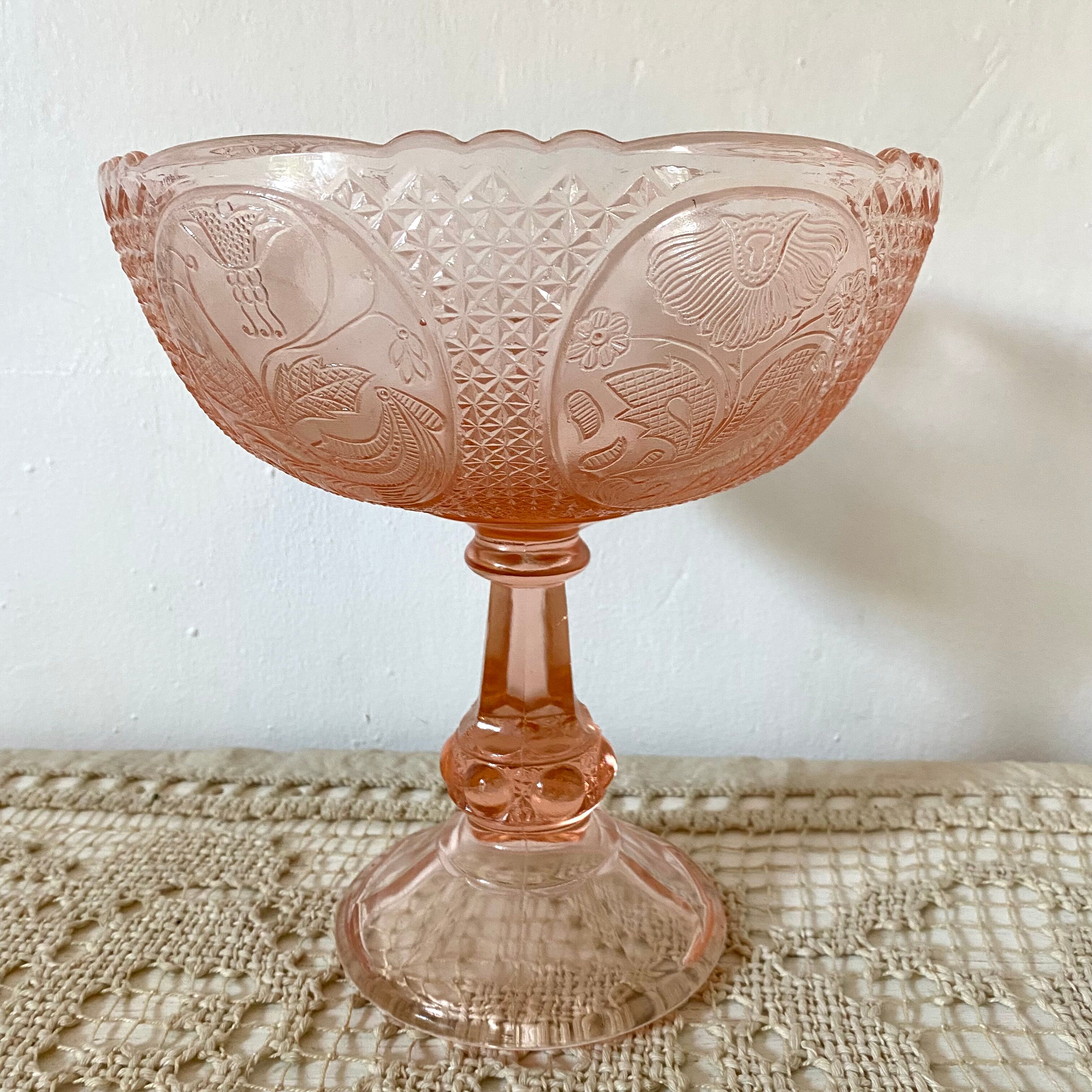 Glass fruit cup