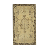 1970s handwoven vintage anatolian beige rug 149 cm x 266 cm