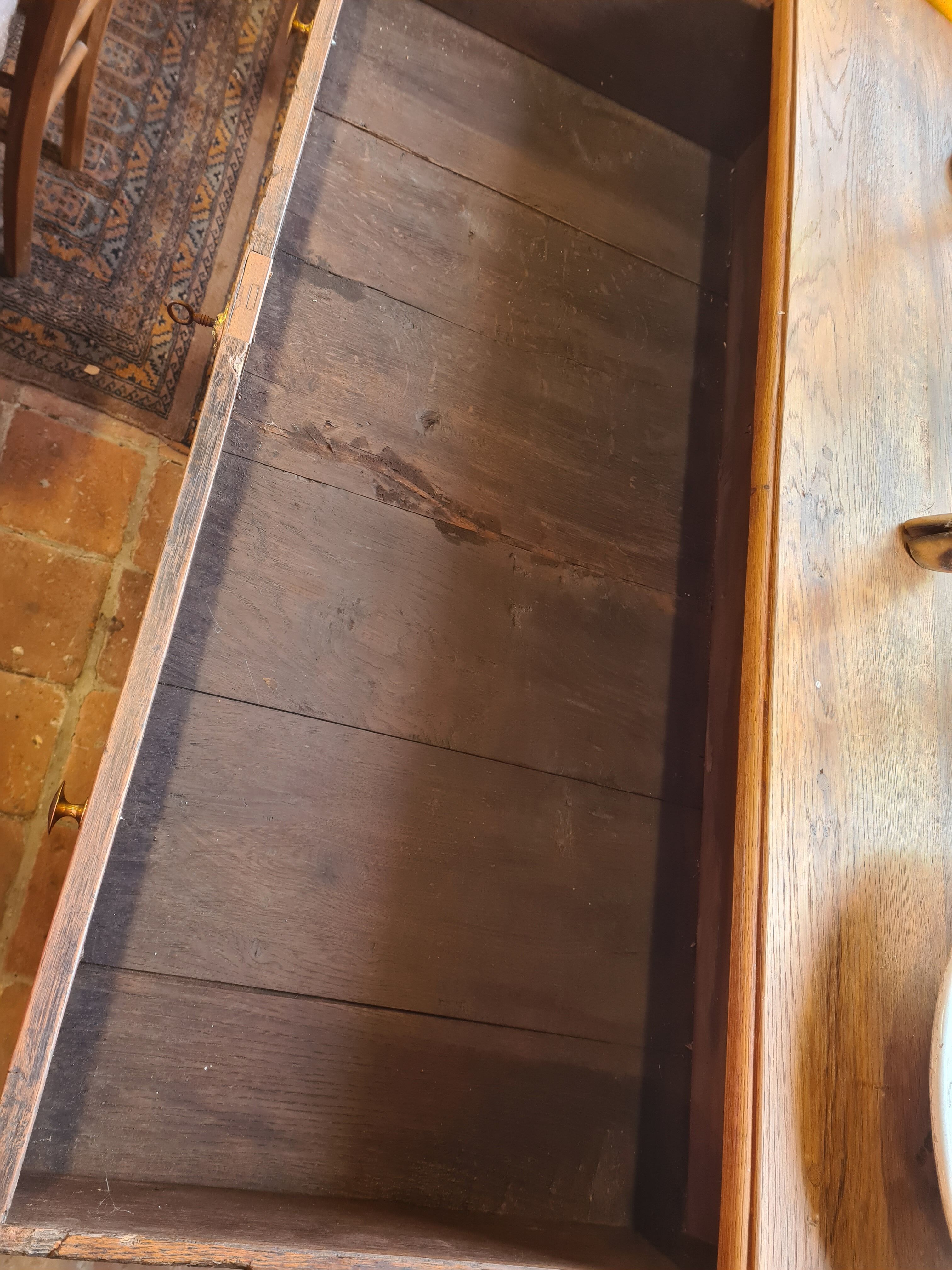 18th oak chest of drawers