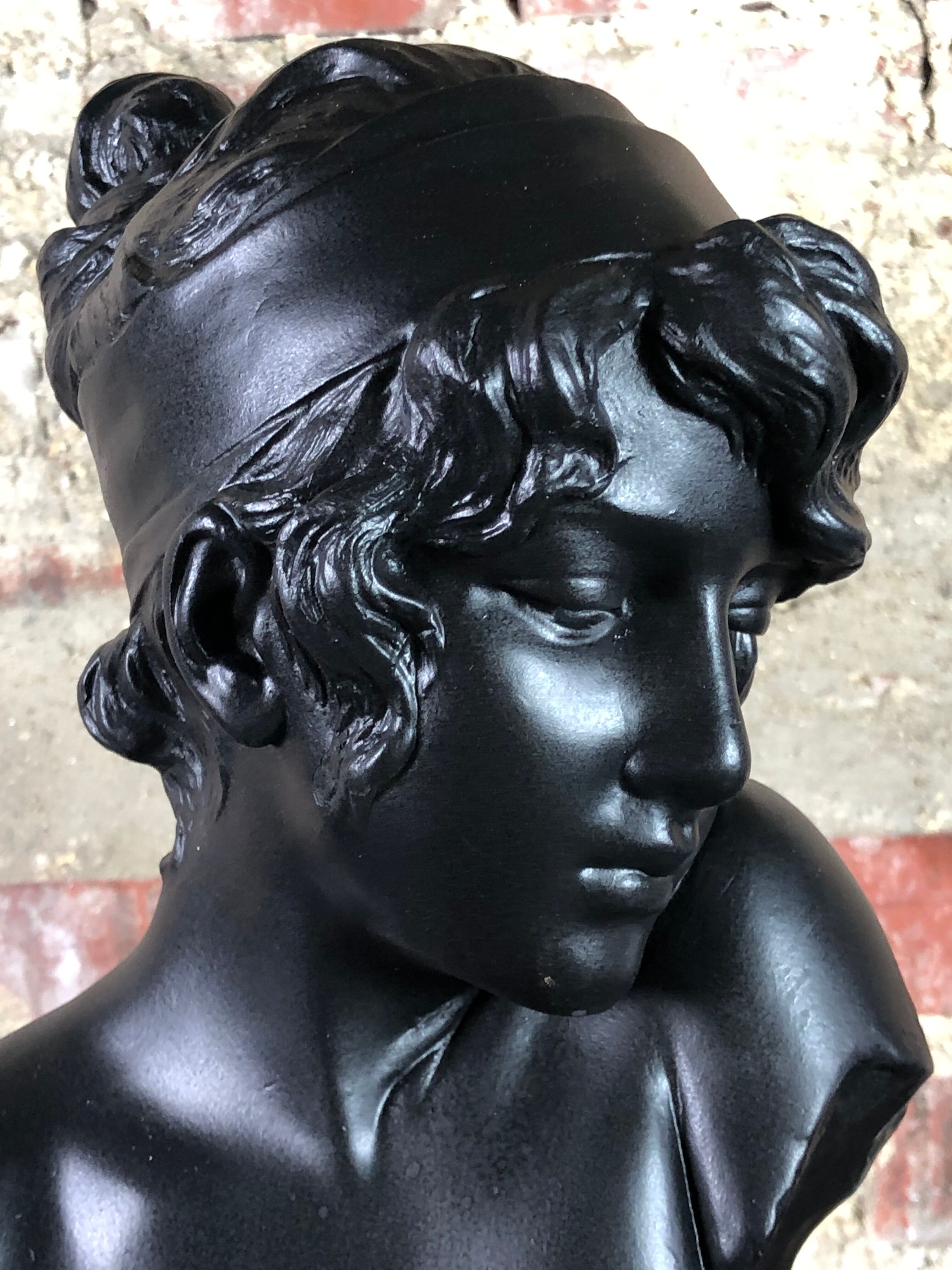 Art Nouveau woman bust in plaster signed E.Villanis